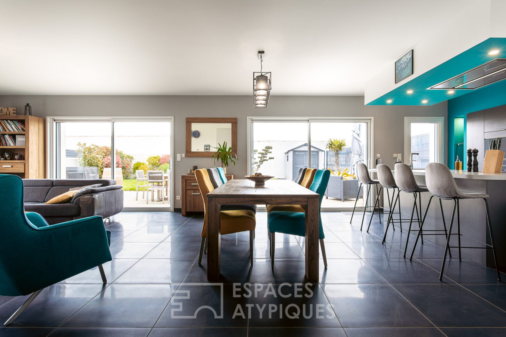 Contemporaine avec piscine