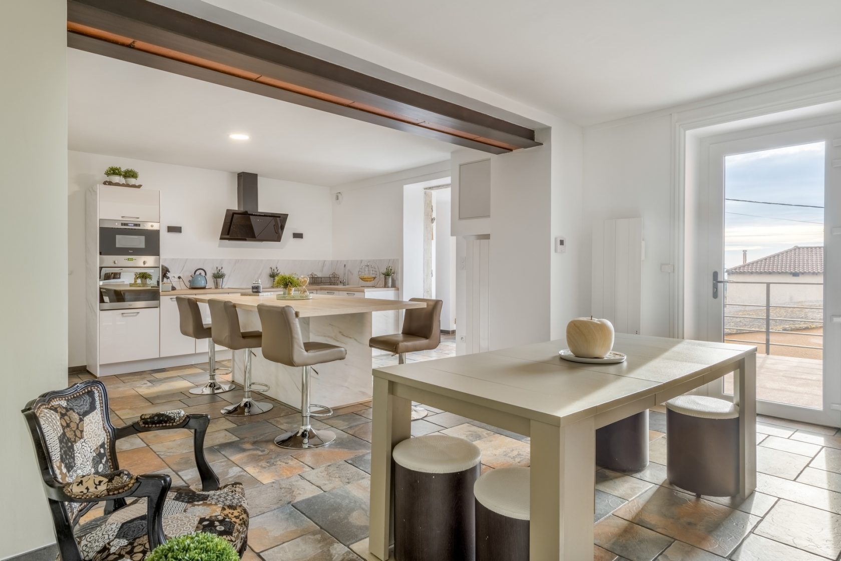 Village house in the heart of Beaujolais