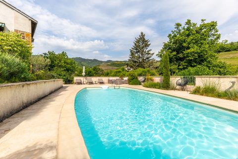 Bâtisse aux multiples surprises au cœur du Beaujolais