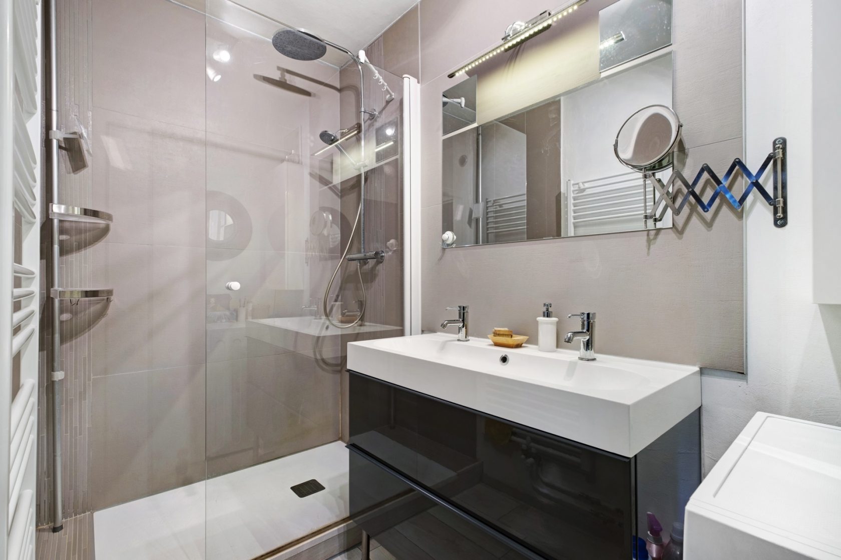 Renovated apartment with elevator