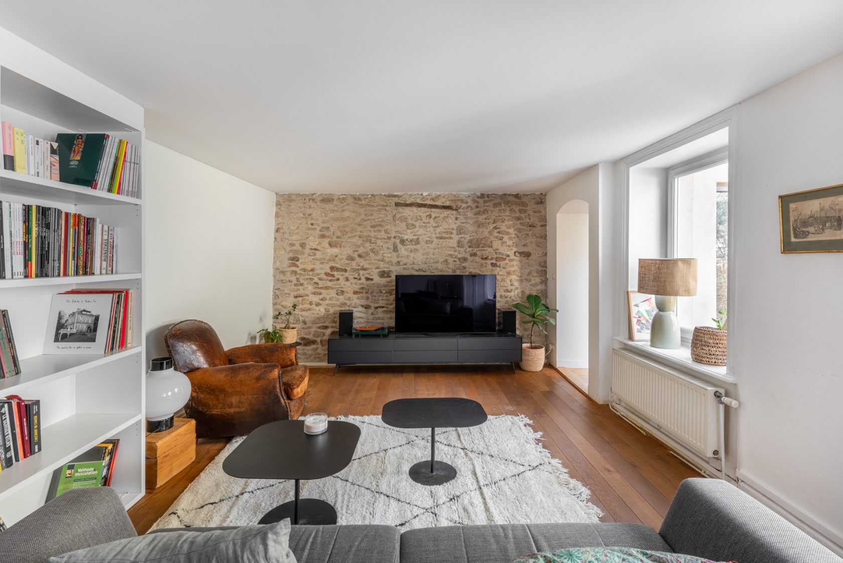 Maison de village avec extérieur
