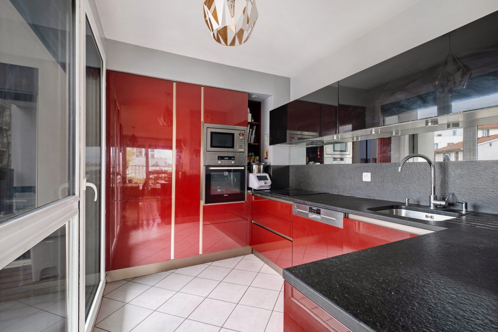 Appartement moderne avec terrasse au cœur de Montchat