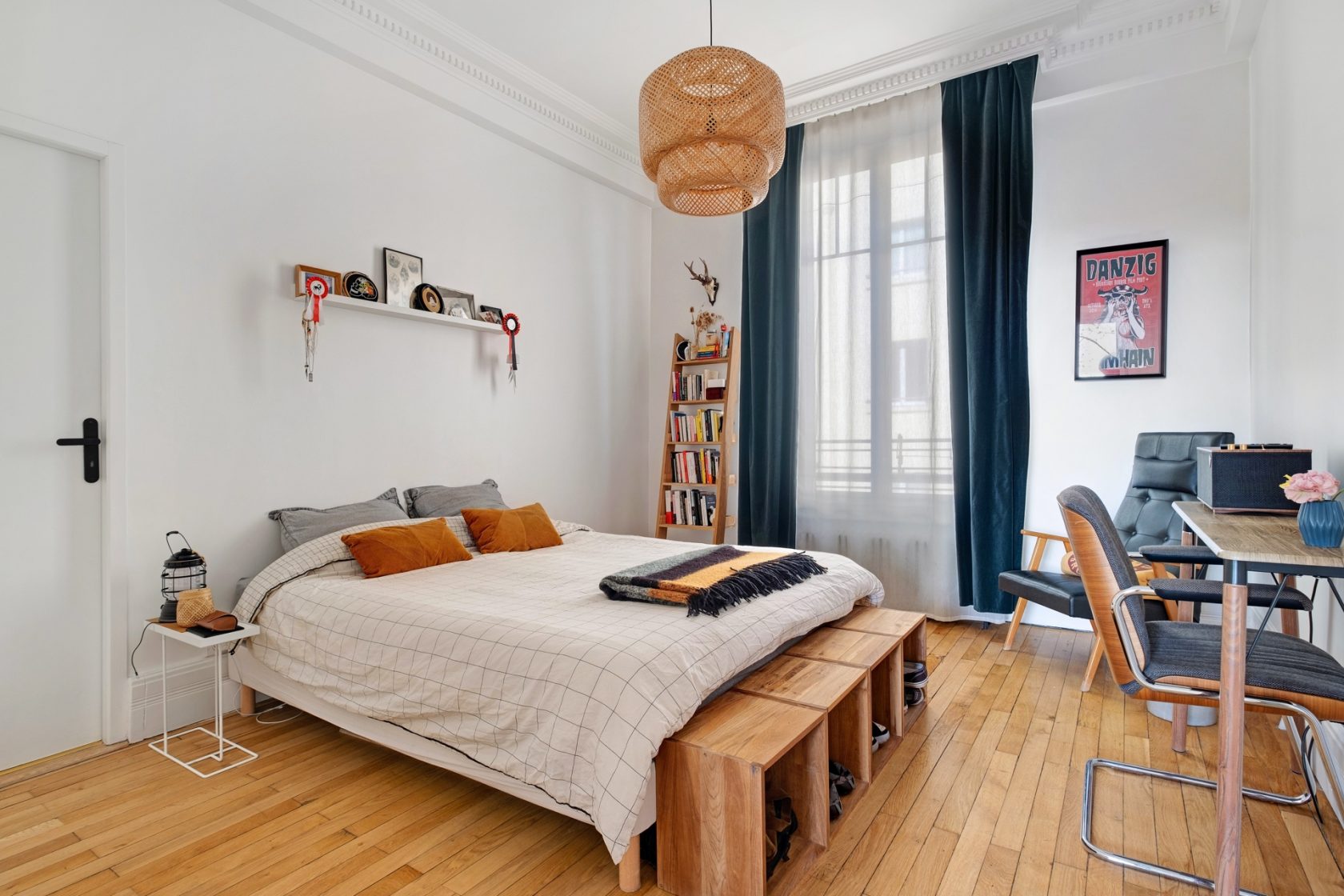 Appartement rénové avec balcon et vue dégagée