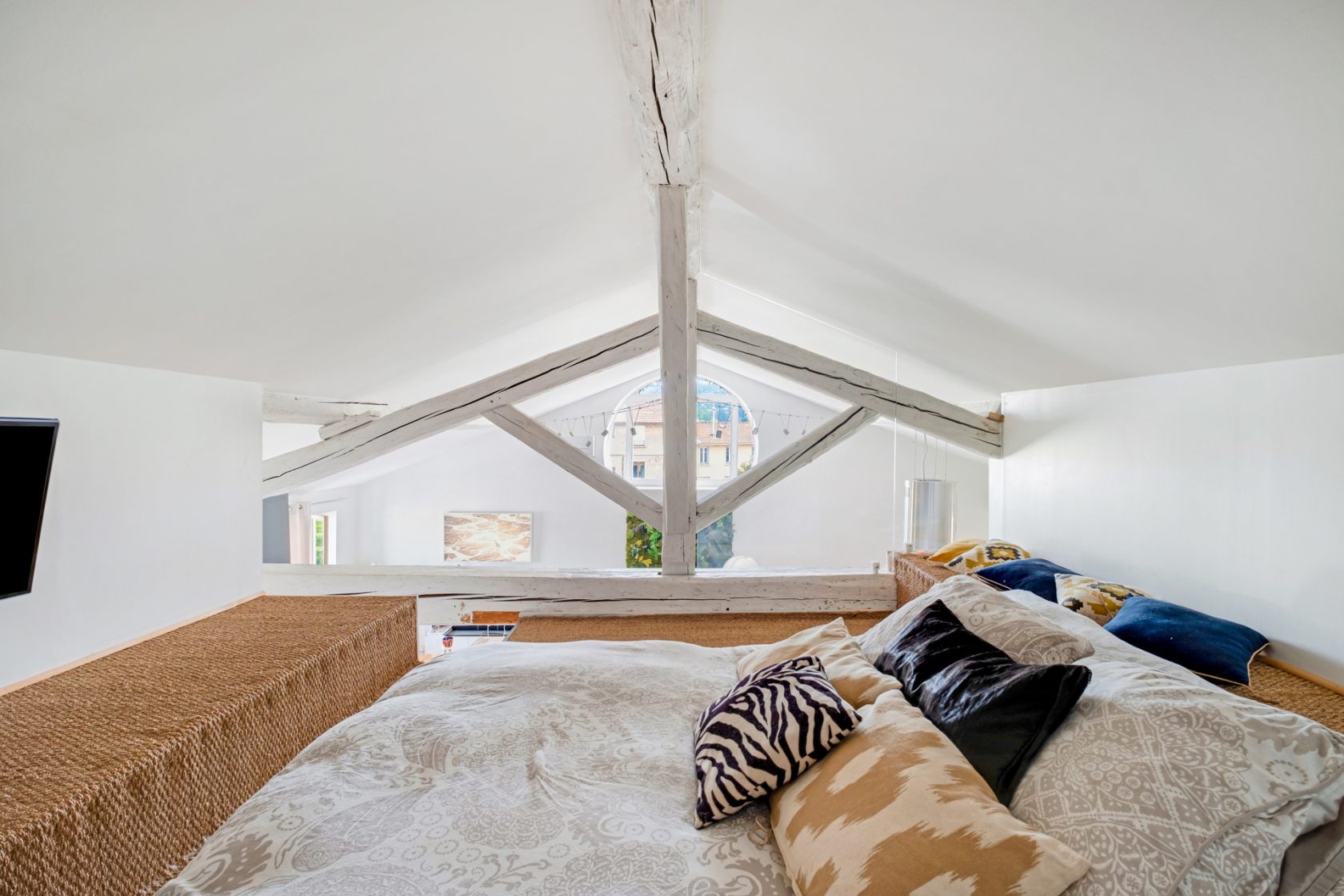 Duplex avec vue sur l’église en plein centre de Couzon