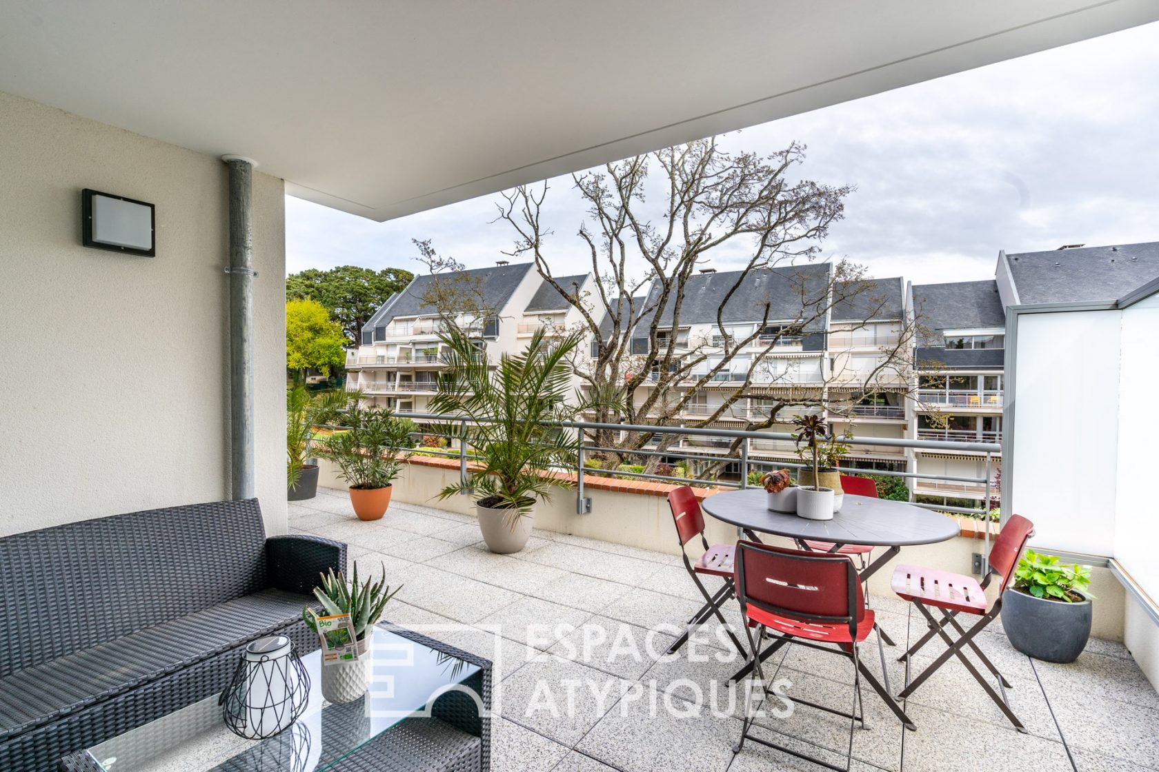 Appartement Contemporain en coeur de ville avec terrasse