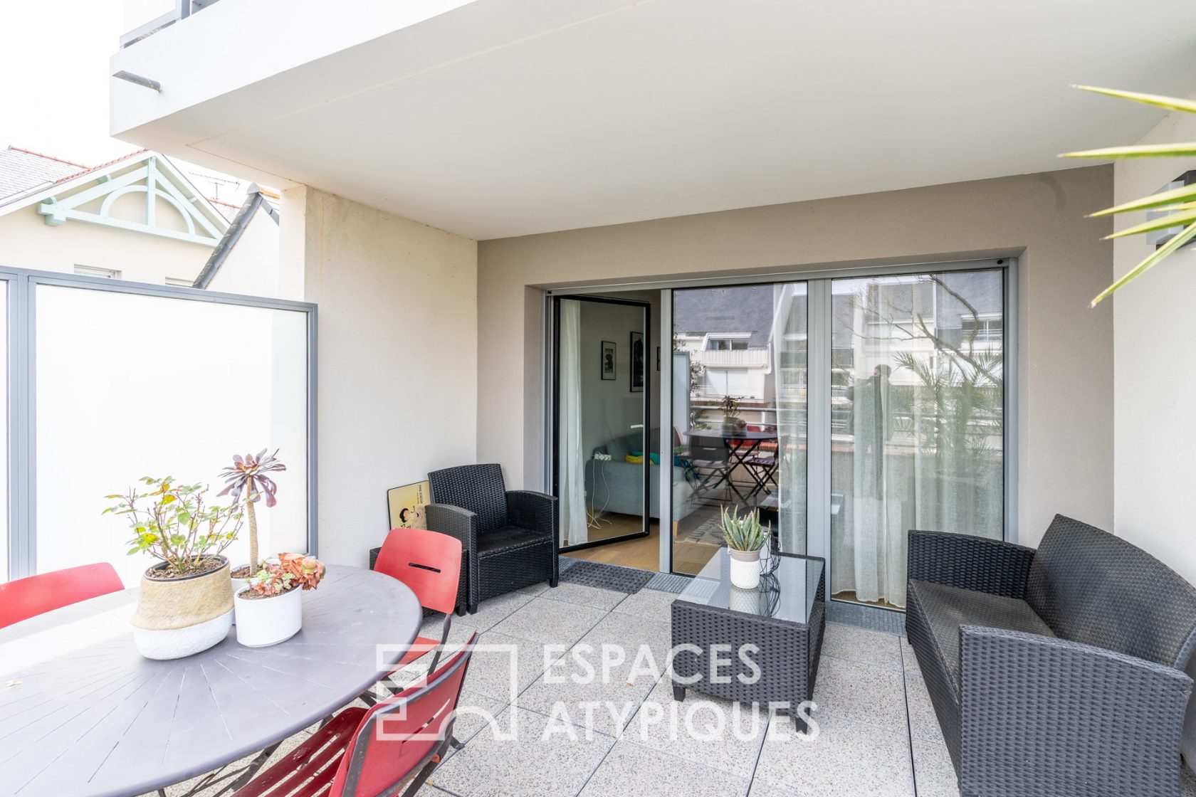 Appartement Contemporain en coeur de ville avec terrasse