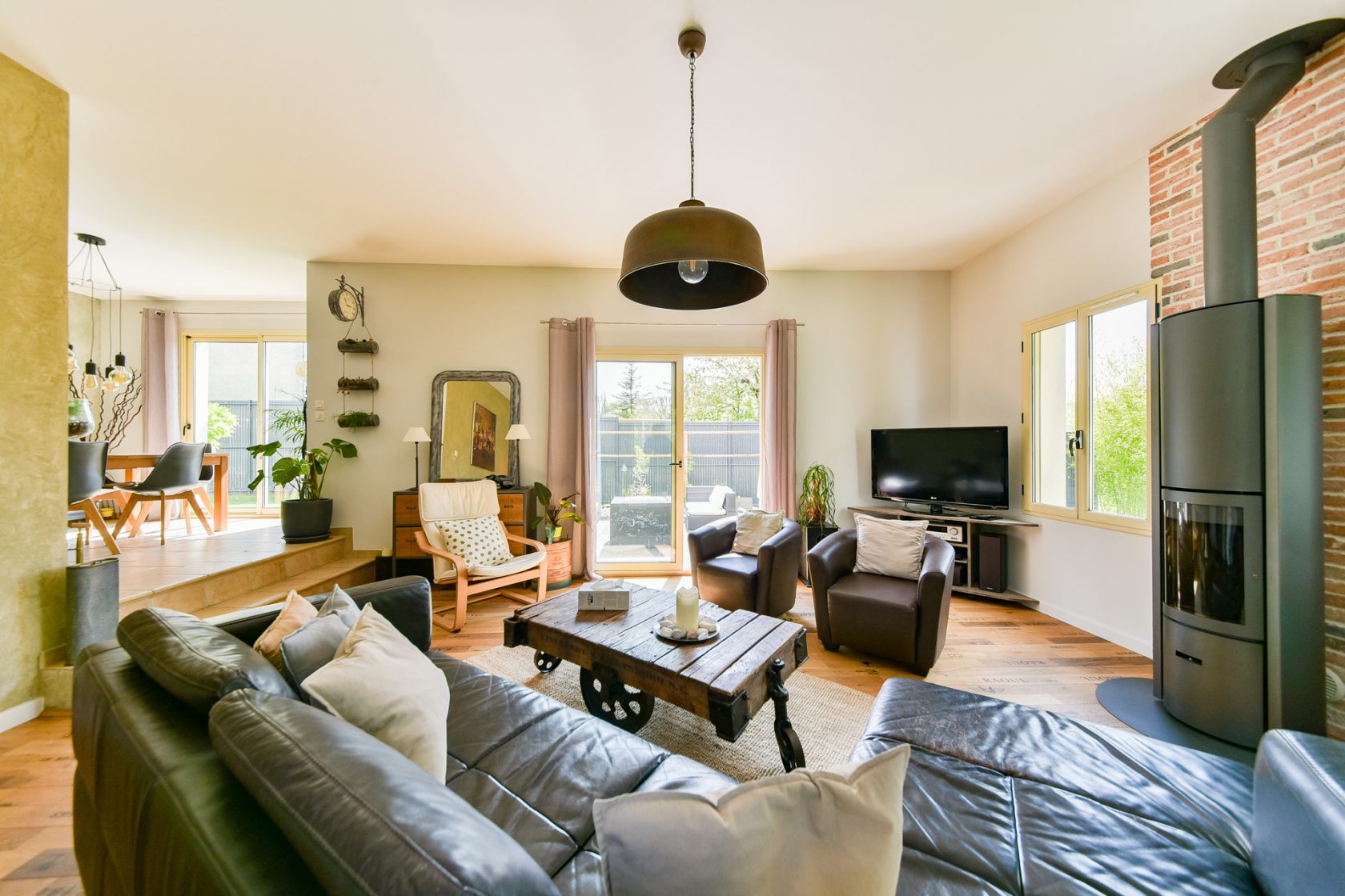 L’Urbaine Industrielle -Villa contemporaine à L’Isle Adam.