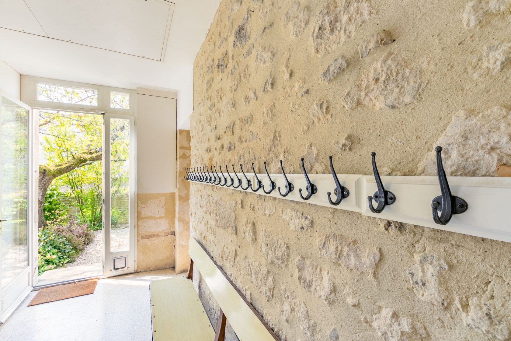 Out of sight – Renovated atypical 19th century family home – Pierrefonds