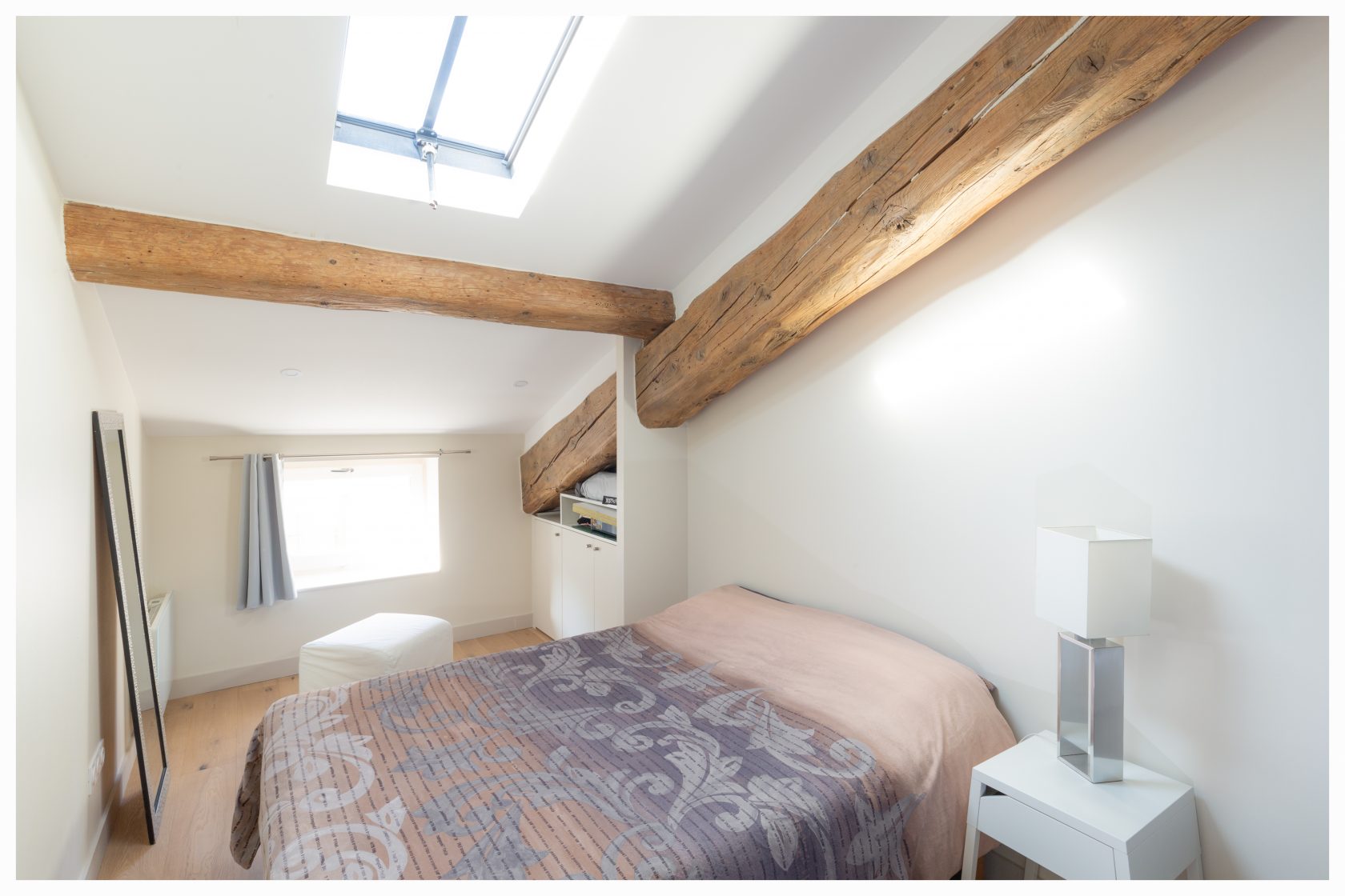 AFormer renovated top floor Ainay district