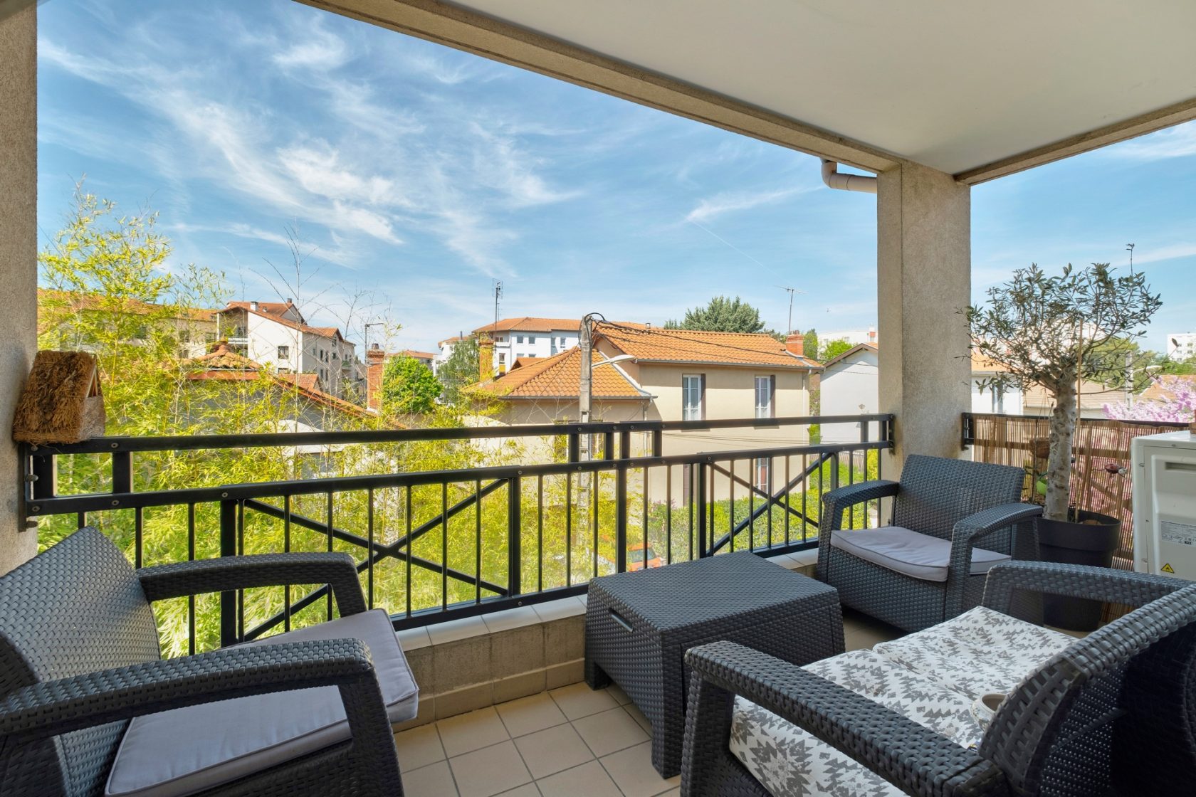 Duplex on the top floor in the heart of the point of the day