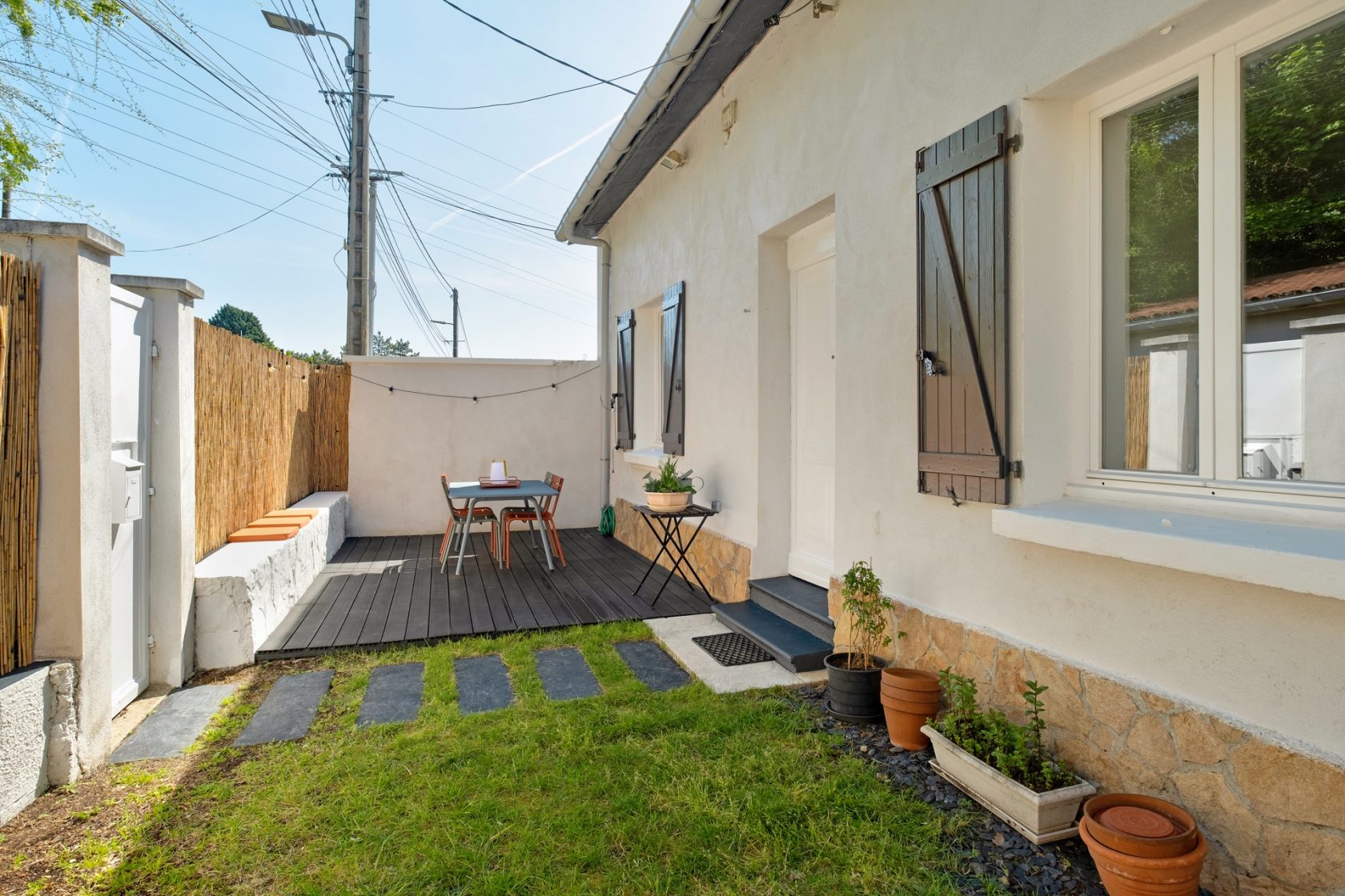Old house with garden and Saint-Tropez terrace