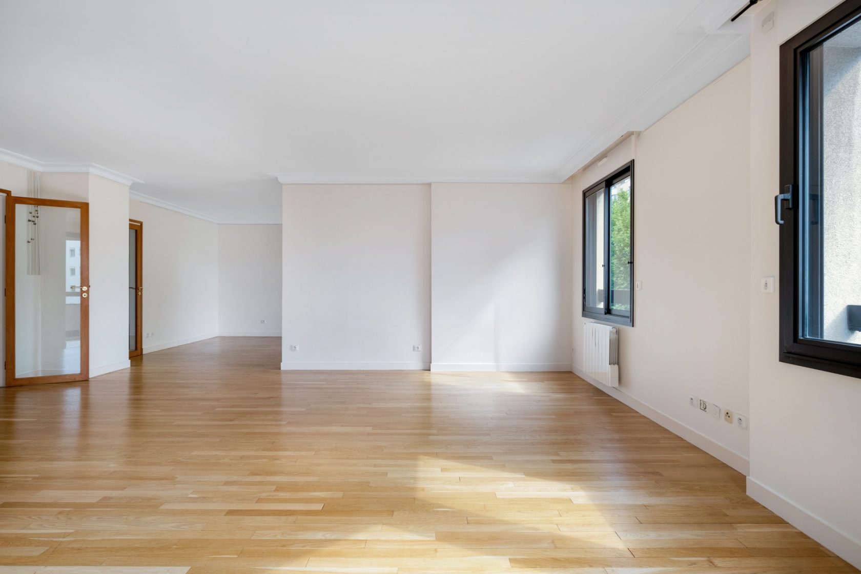 Renovated apartment with balcony