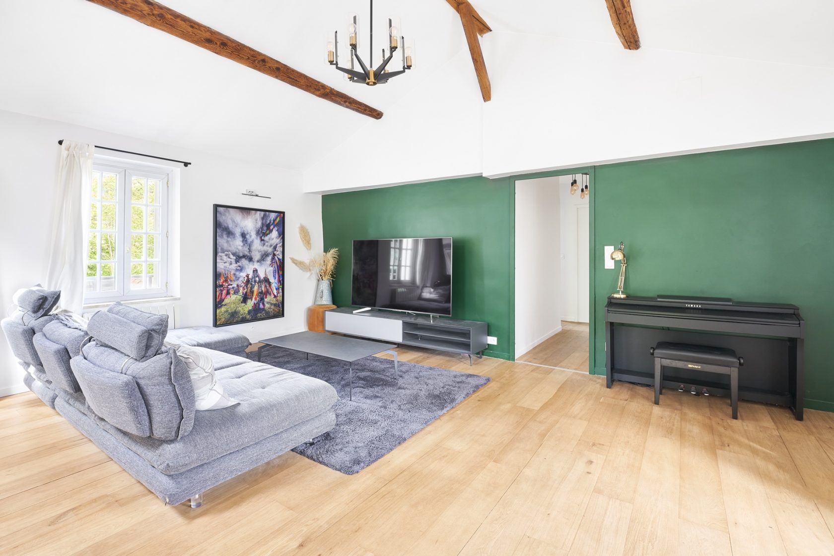 Apartment with terrace