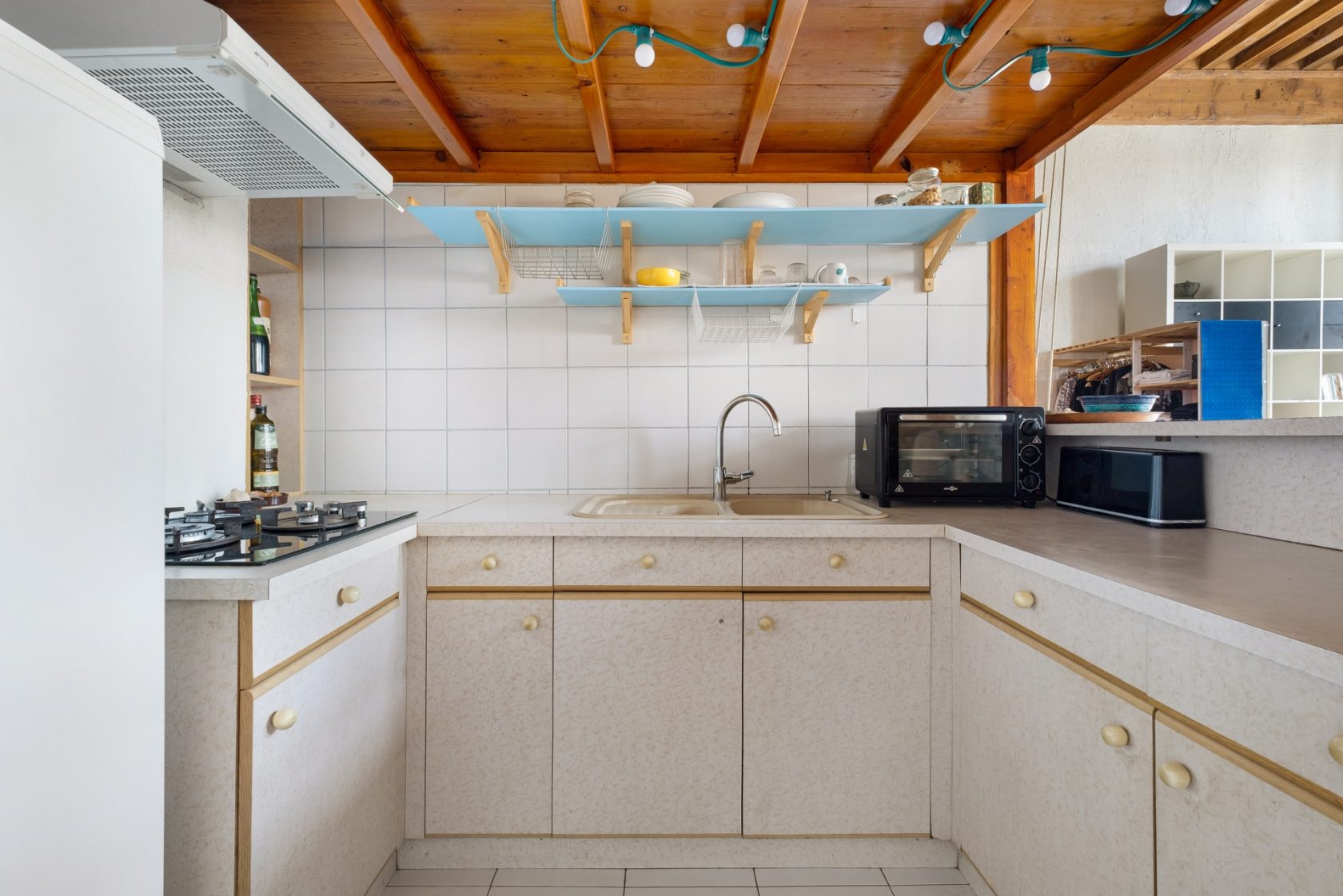 Duplex canut with elevator