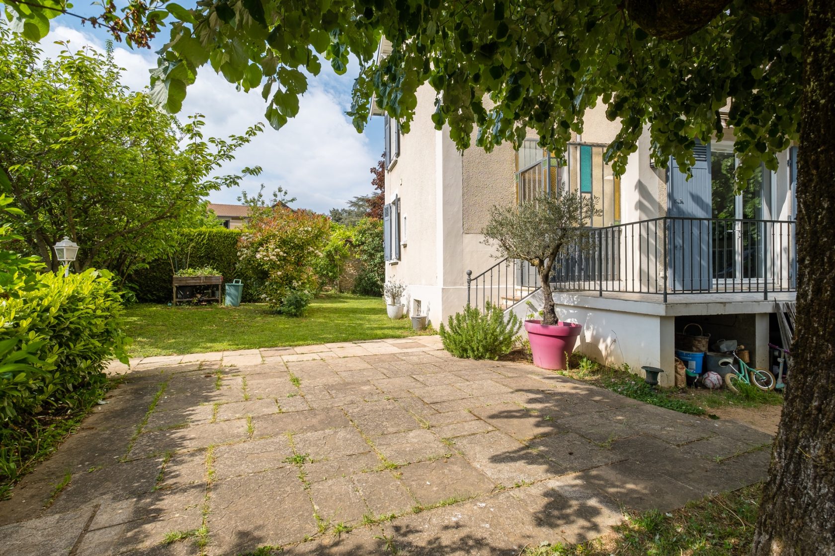 Renovated 1920 house with possibility of extension