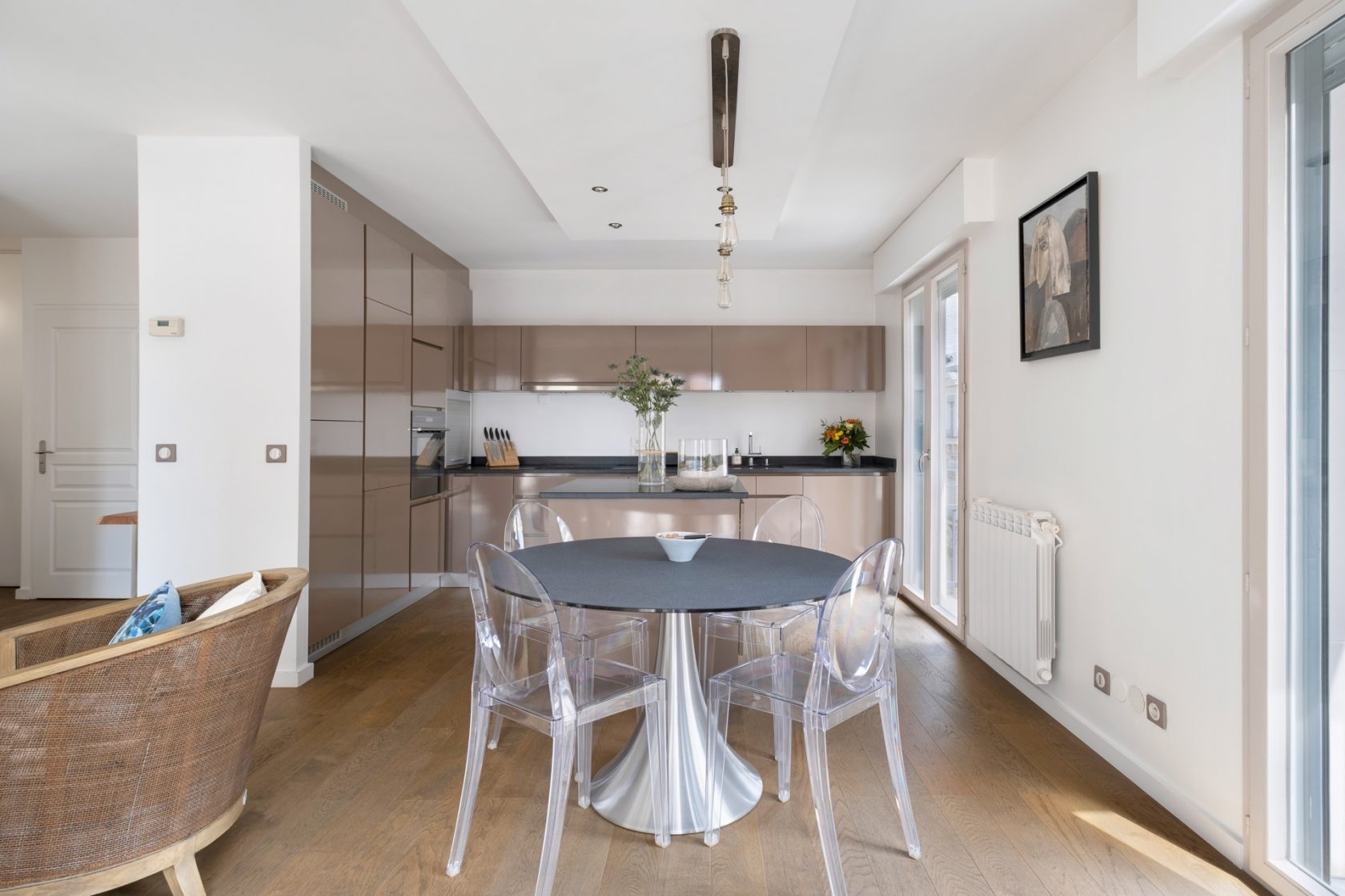 Appartement contemporain proche de la place Puvis de Chavanne