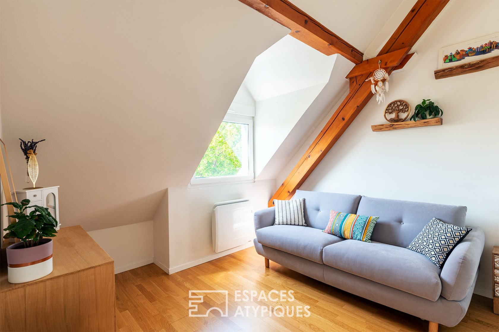Atypical top floor and its terrace