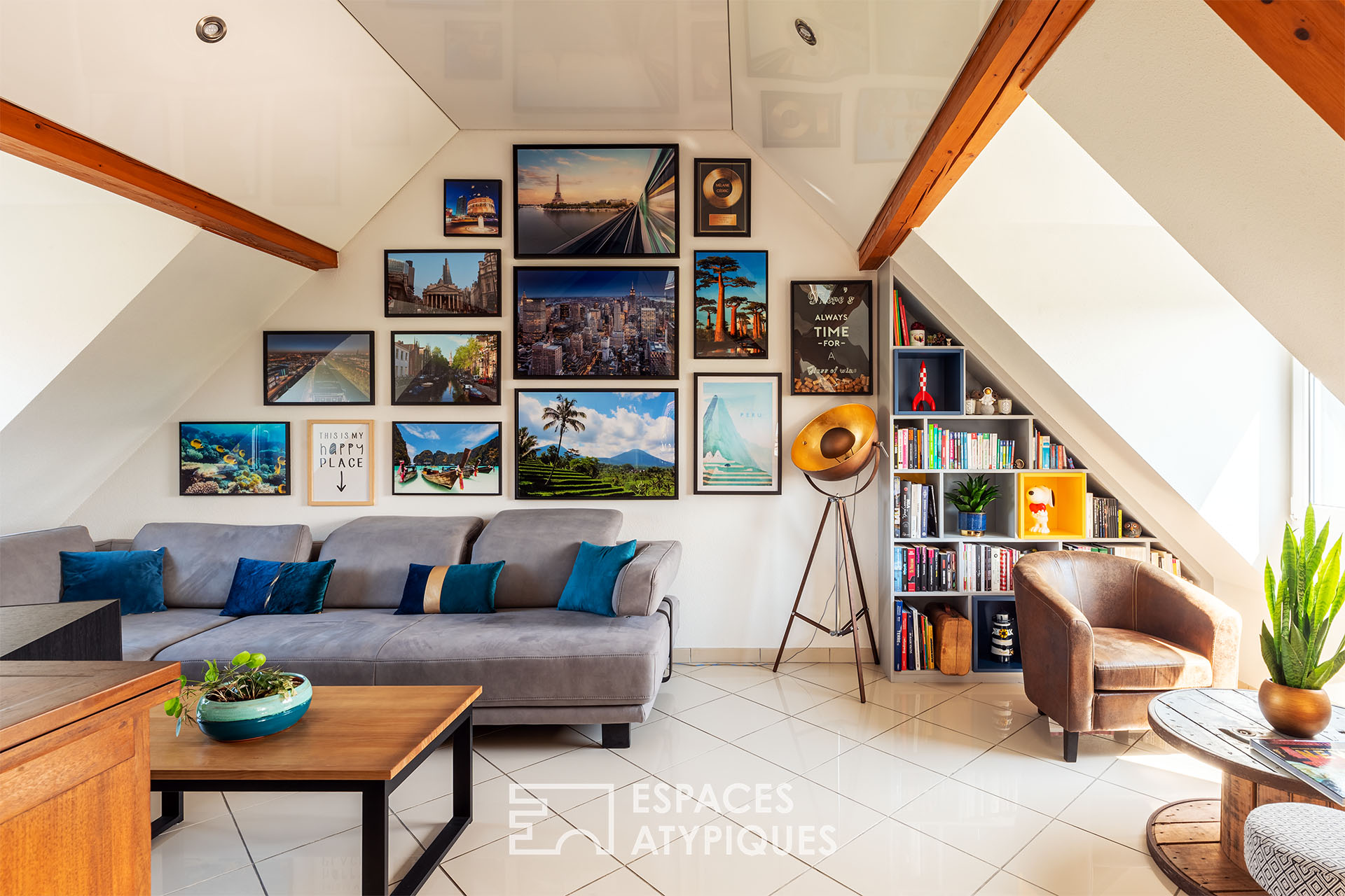 Atypical top floor and its terrace