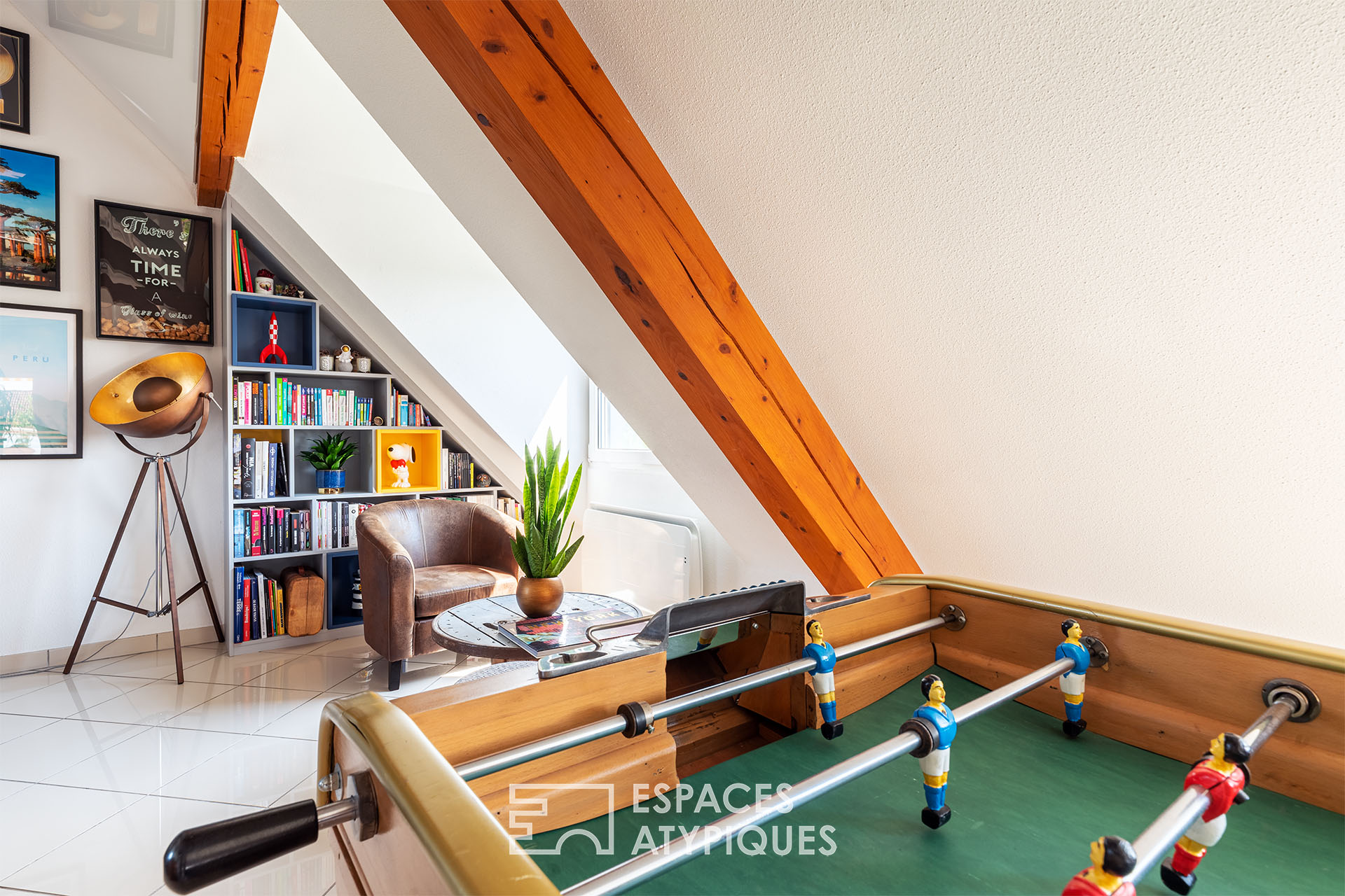 Atypical top floor and its terrace