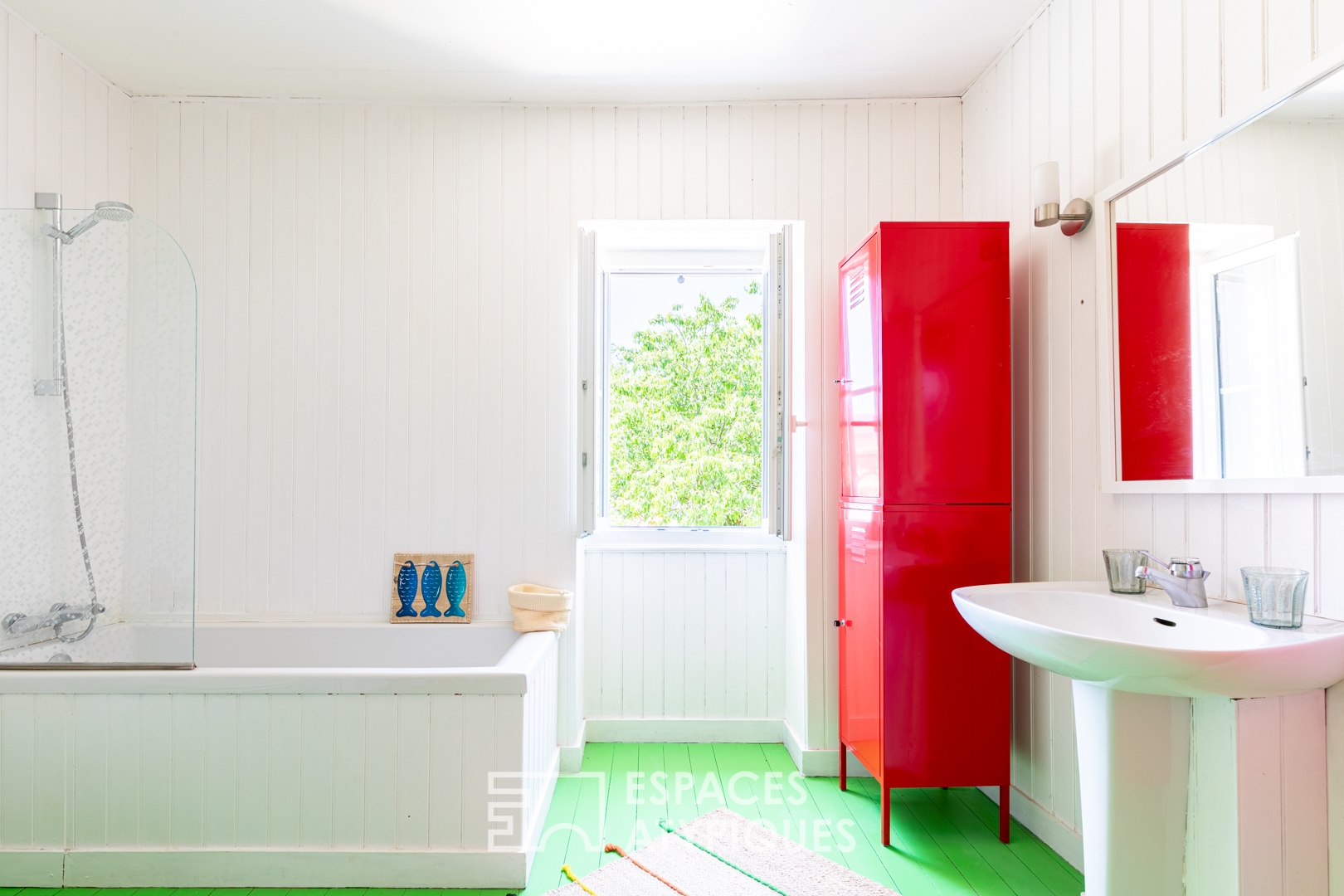 Bucolic Charentaise and its romantic garden
