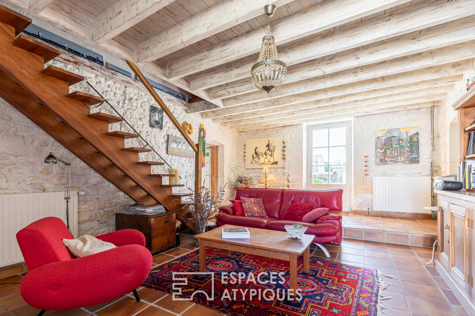 Bucolic Charentaise and its romantic garden