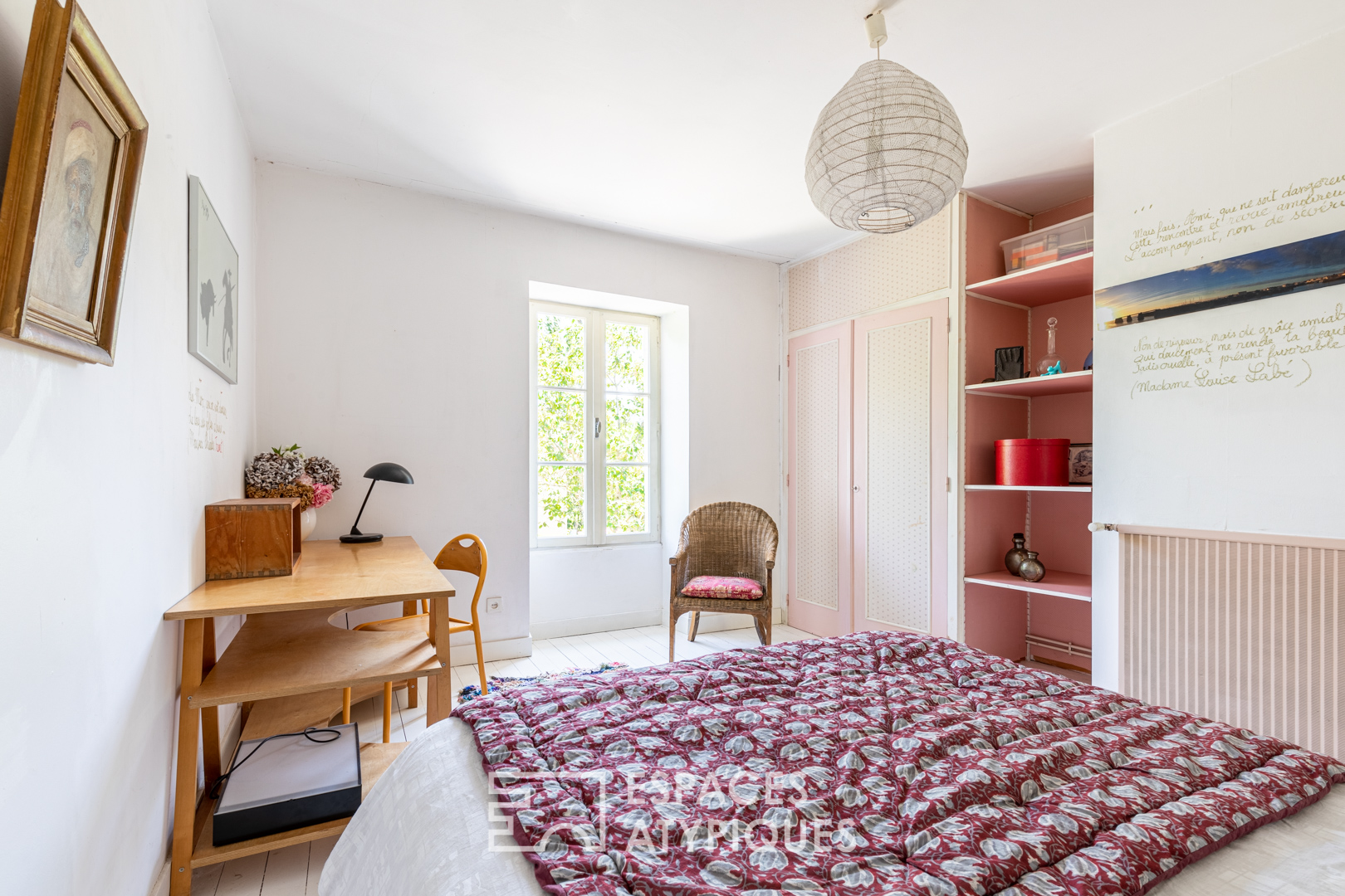 Bucolic Charentaise and its romantic garden