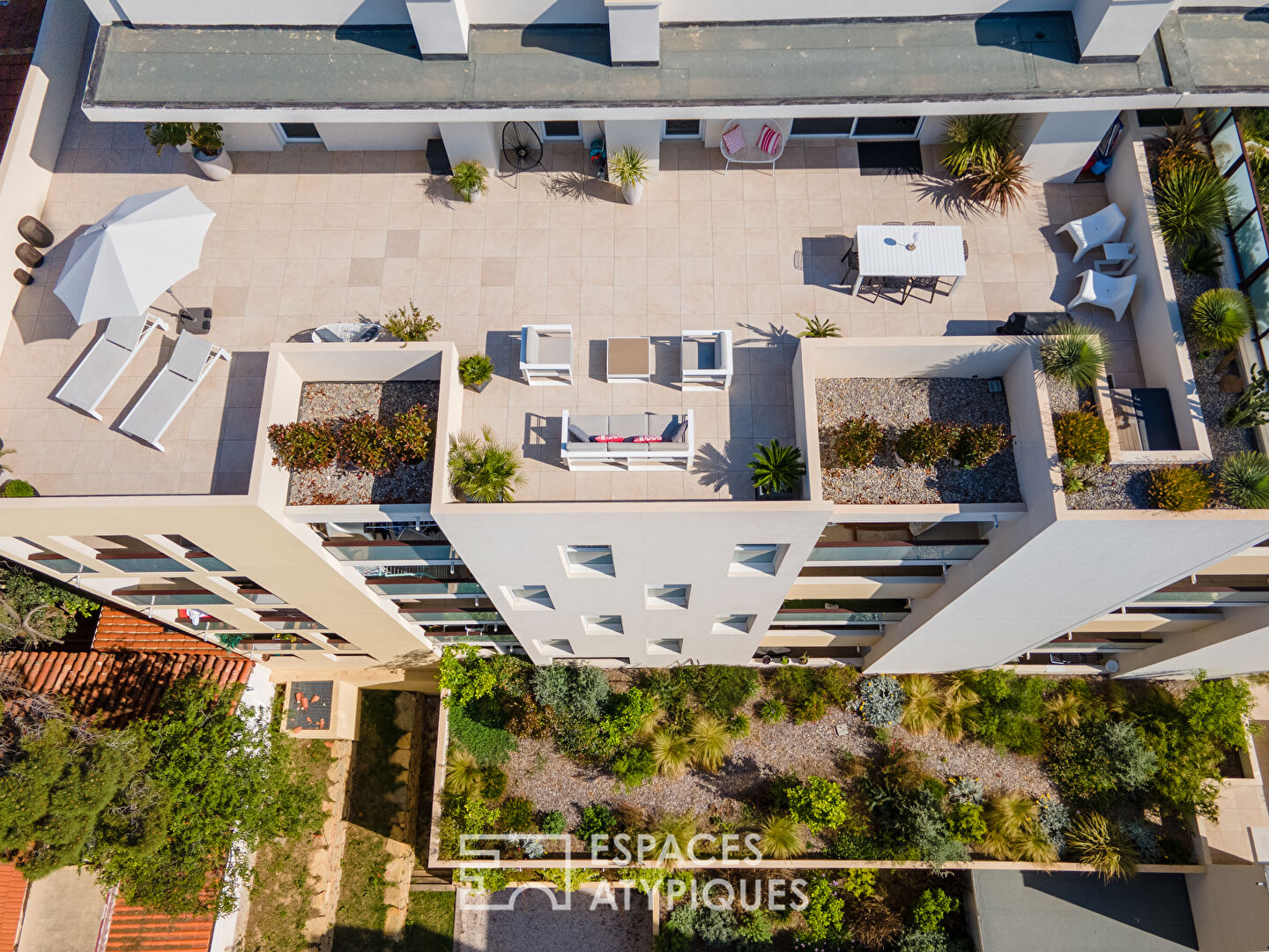 Superbe appartement en attique et sa terrasse grand volume