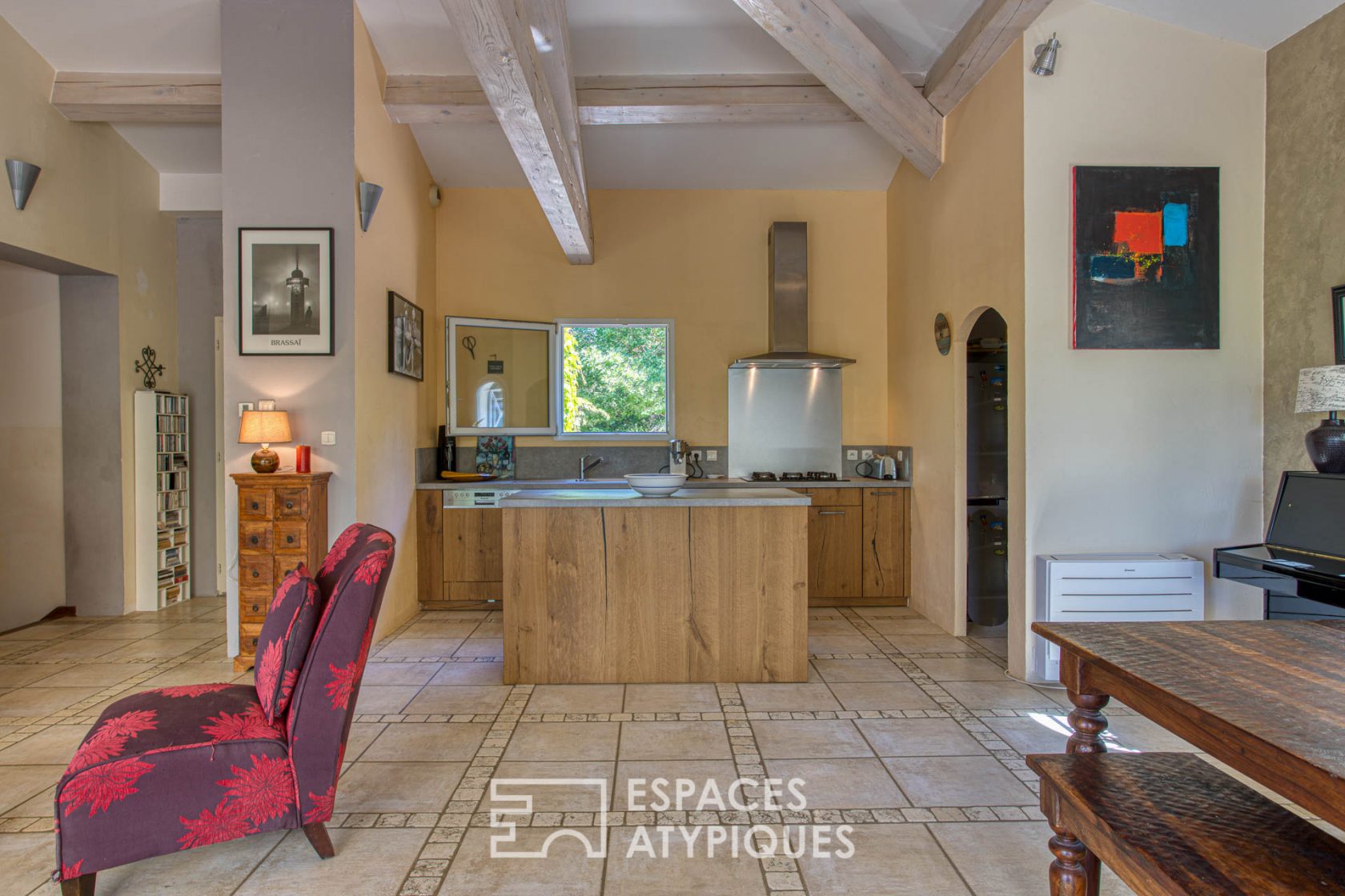 Propriété avec vue aux senteurs provençales