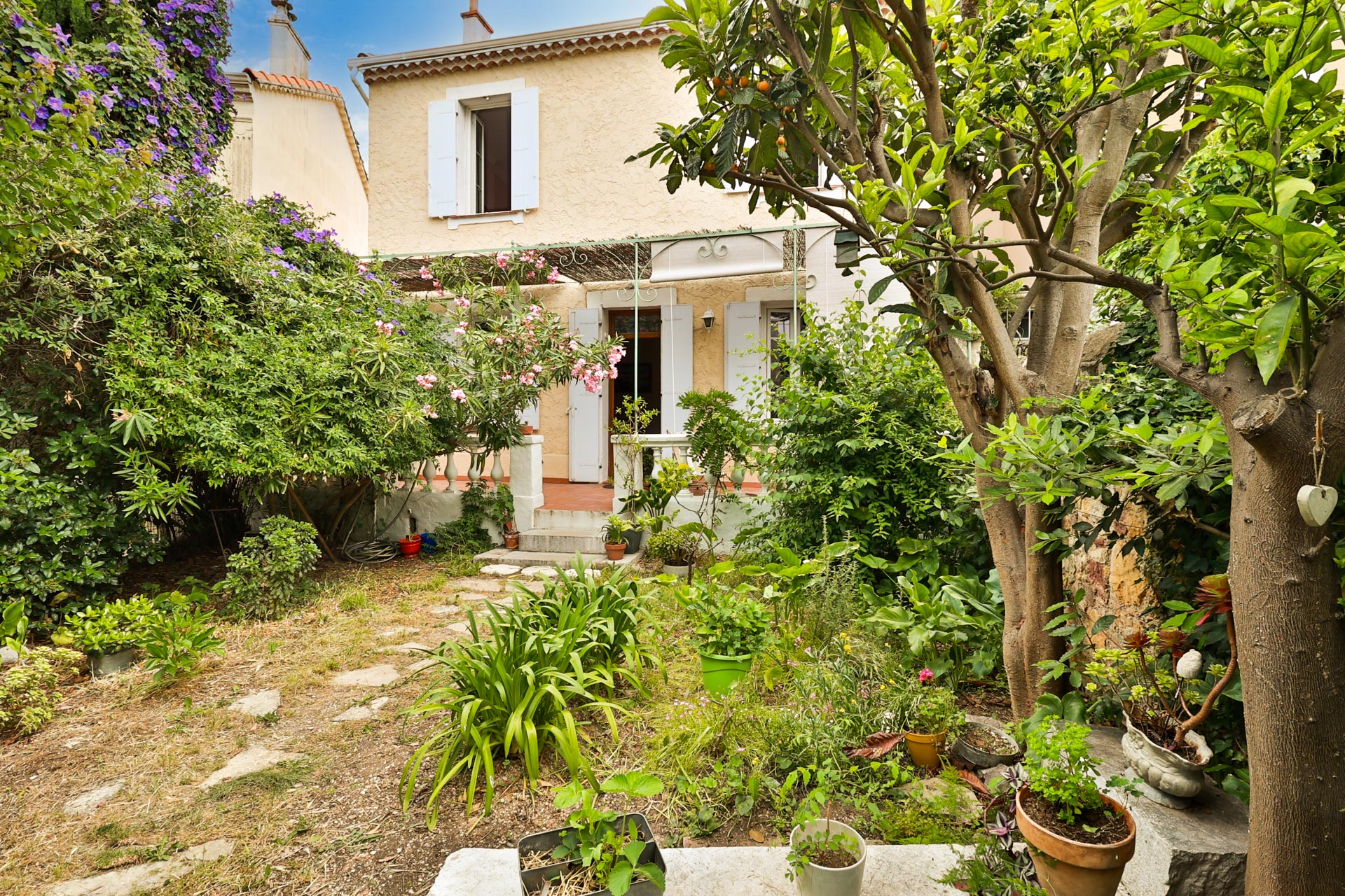 Maison de ville XIX au Mourillon avec jardin et garage