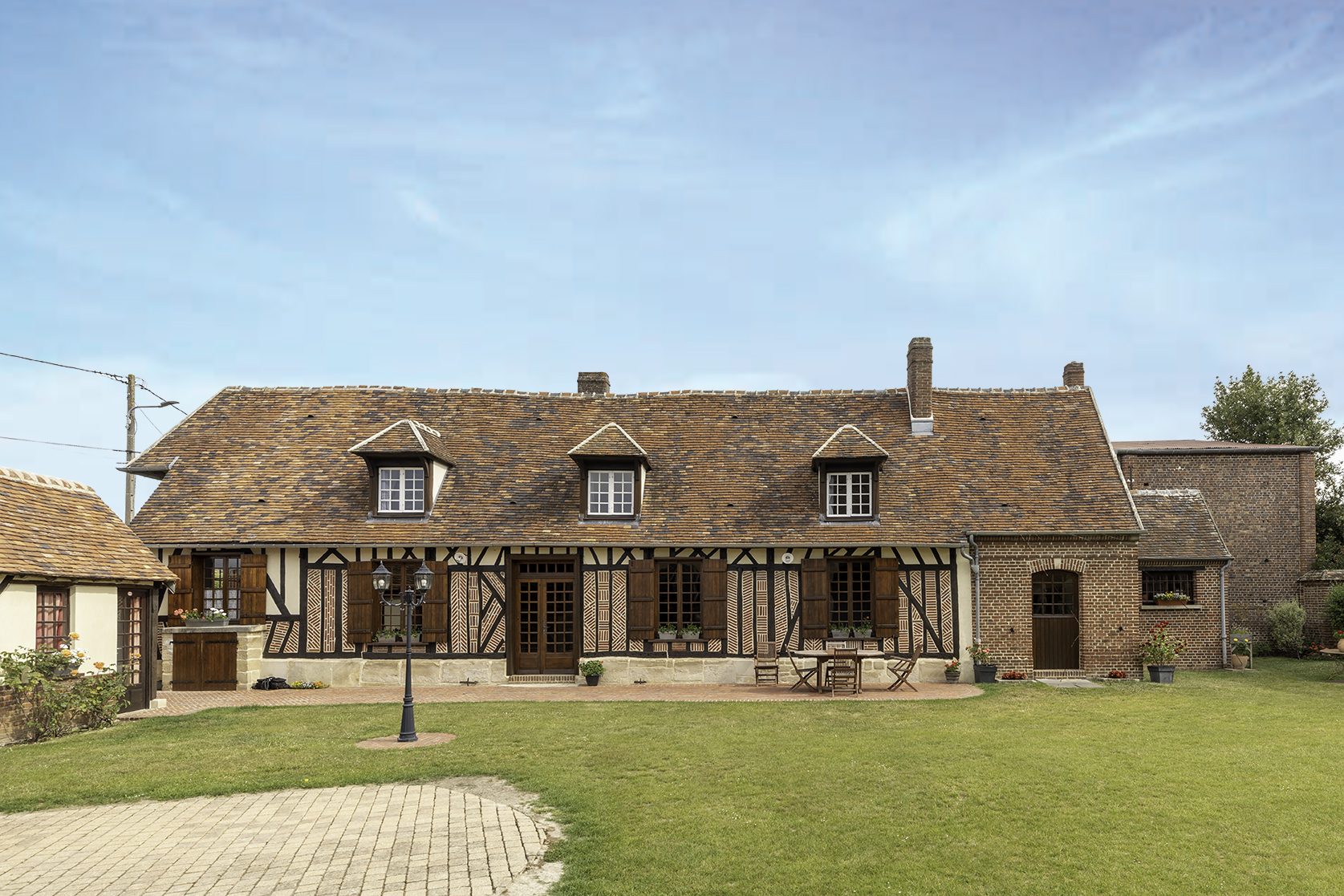 Corps de Ferme avec jardin et salle de réception