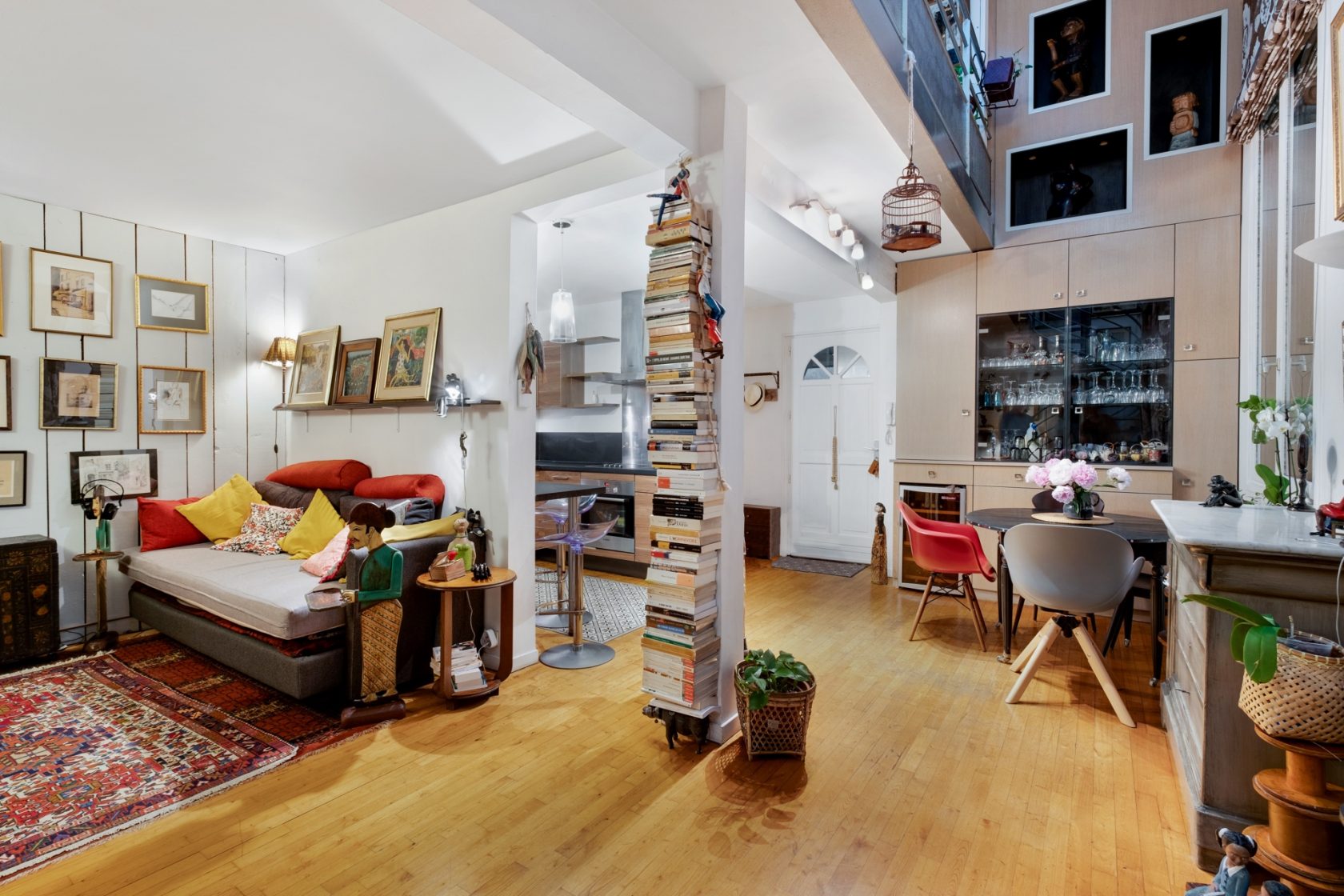 Charming house with terrace and garden at the top of the slopes