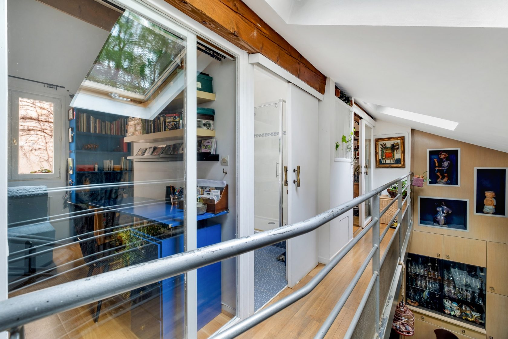 Charming house with terrace and garden at the top of the slopes