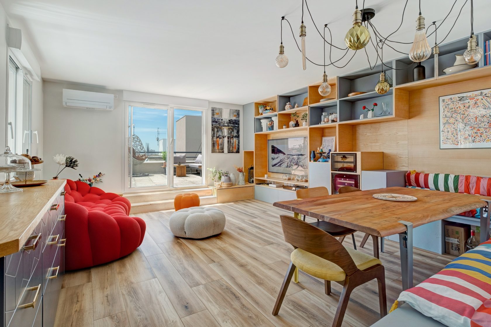 T3 renovated on the top floor with terrace