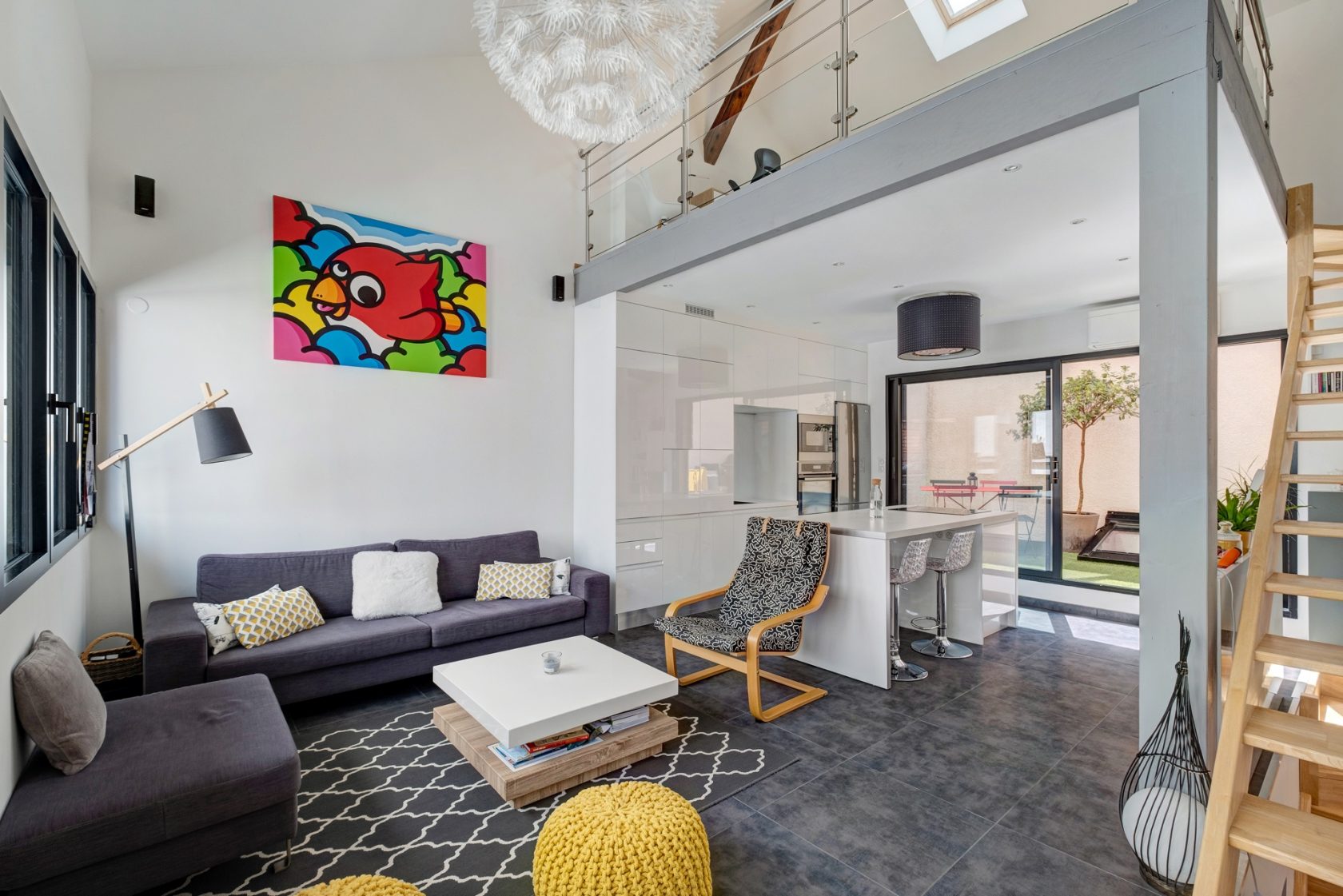 Triplex inversé avec patio