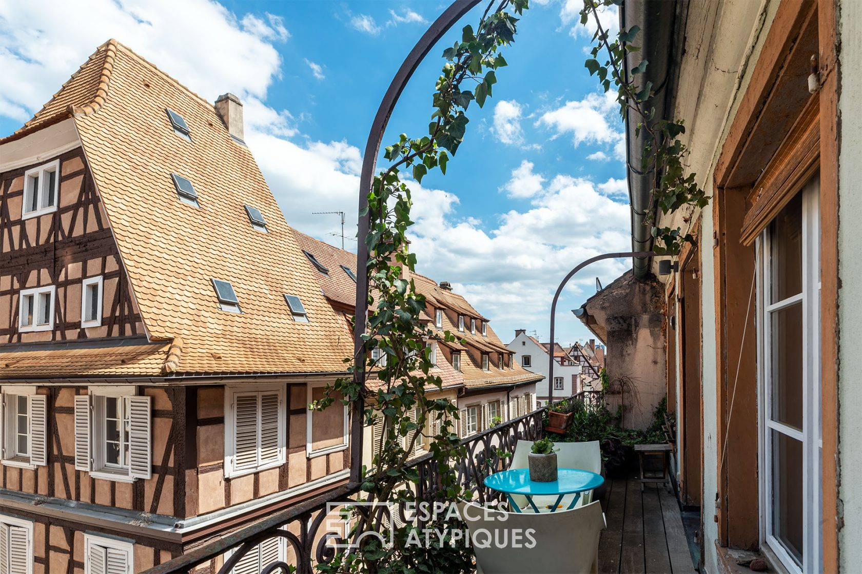 Charming cocoon and its terrace with a view of the Cathedral