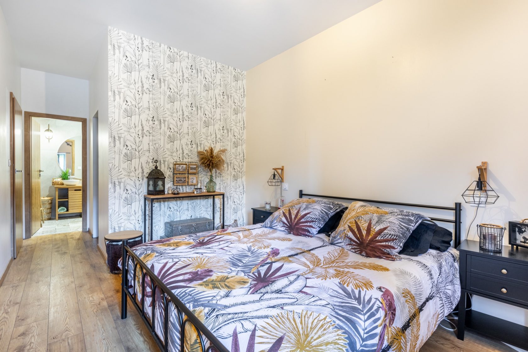 Renovated apartment in the outbuildings of a castle
