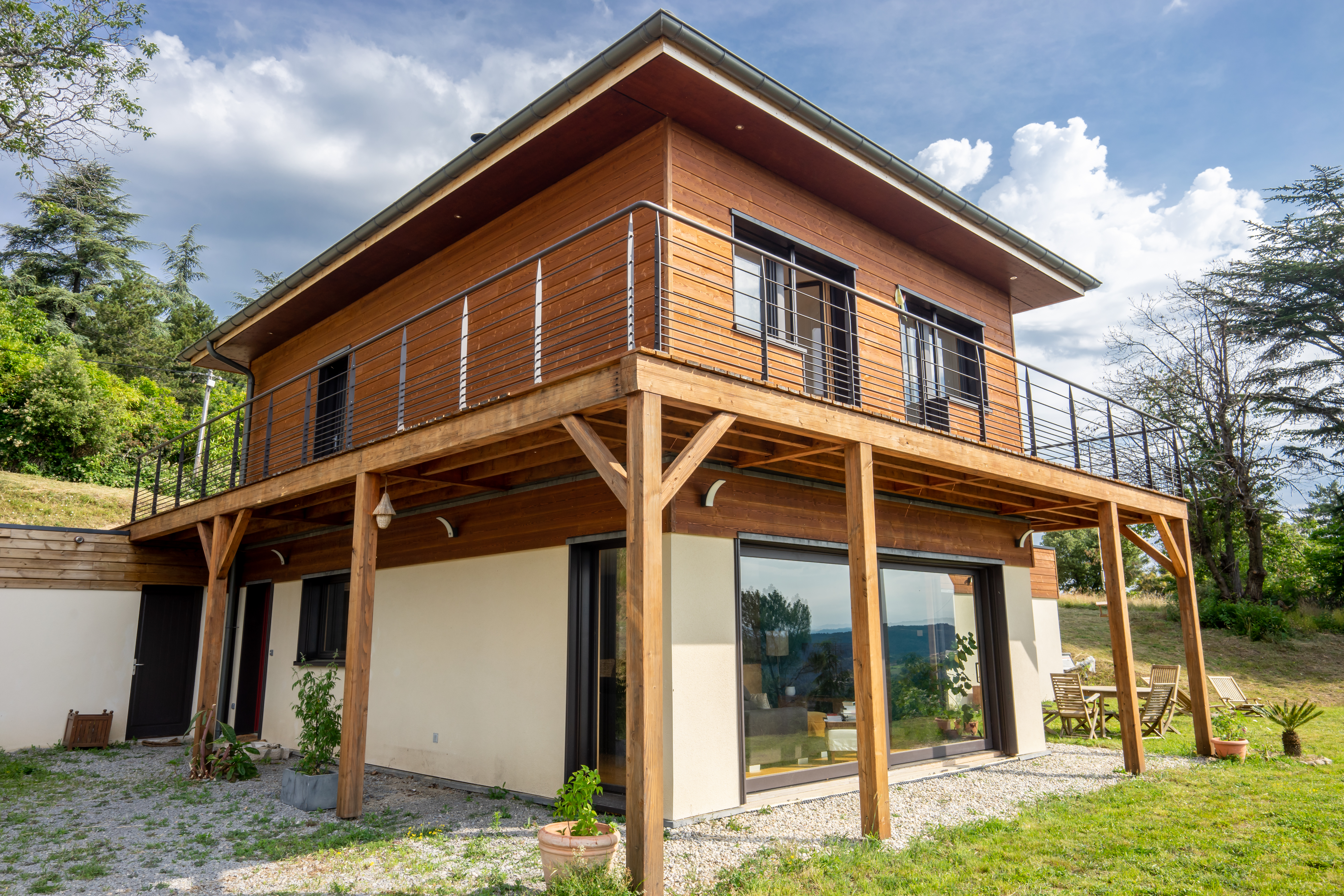 Maison d’architecte bio-climatique et écologique avec vue