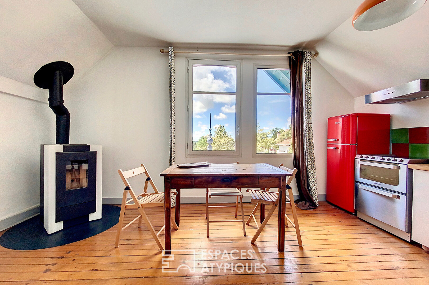 Charming apartment in an Arcachonnaise villa in the winter town