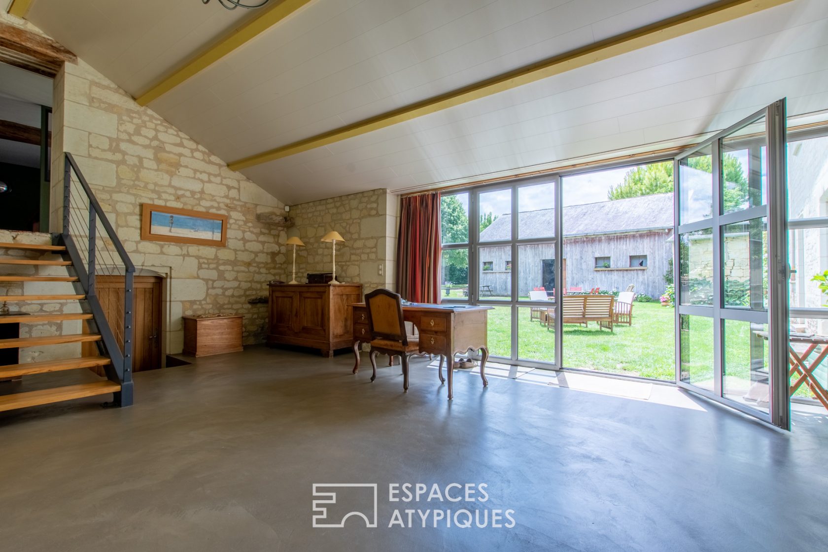 Jolie maison de bourg à la rénovation contemporaine