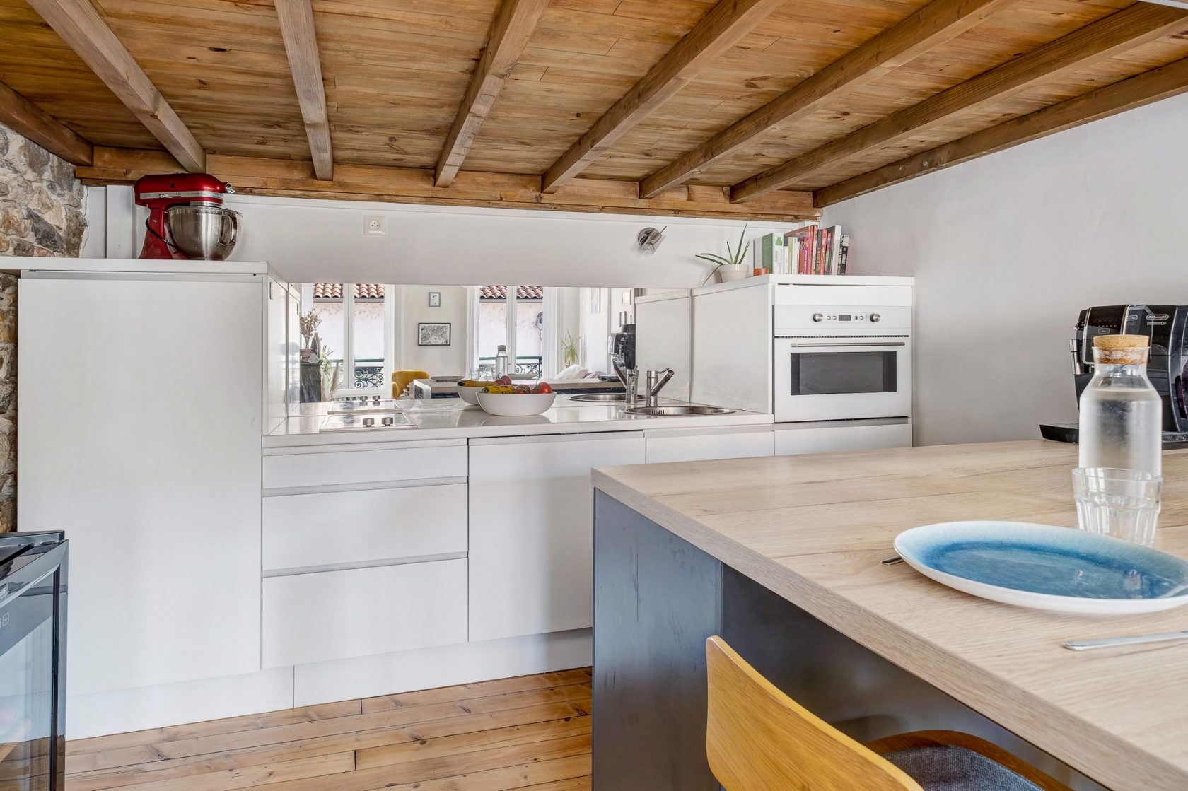 Old renovated close to the quays