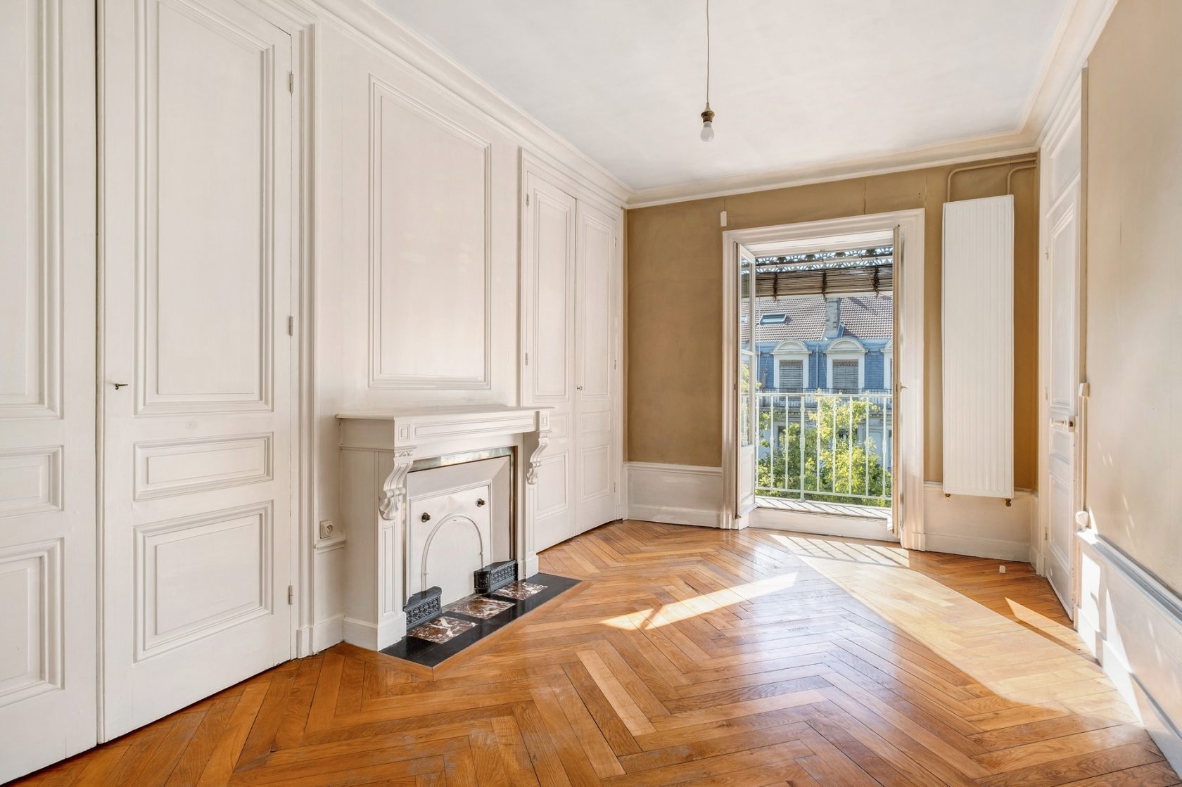 Apartment to reinvent