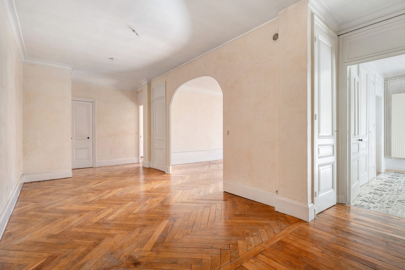 Apartment to reinvent