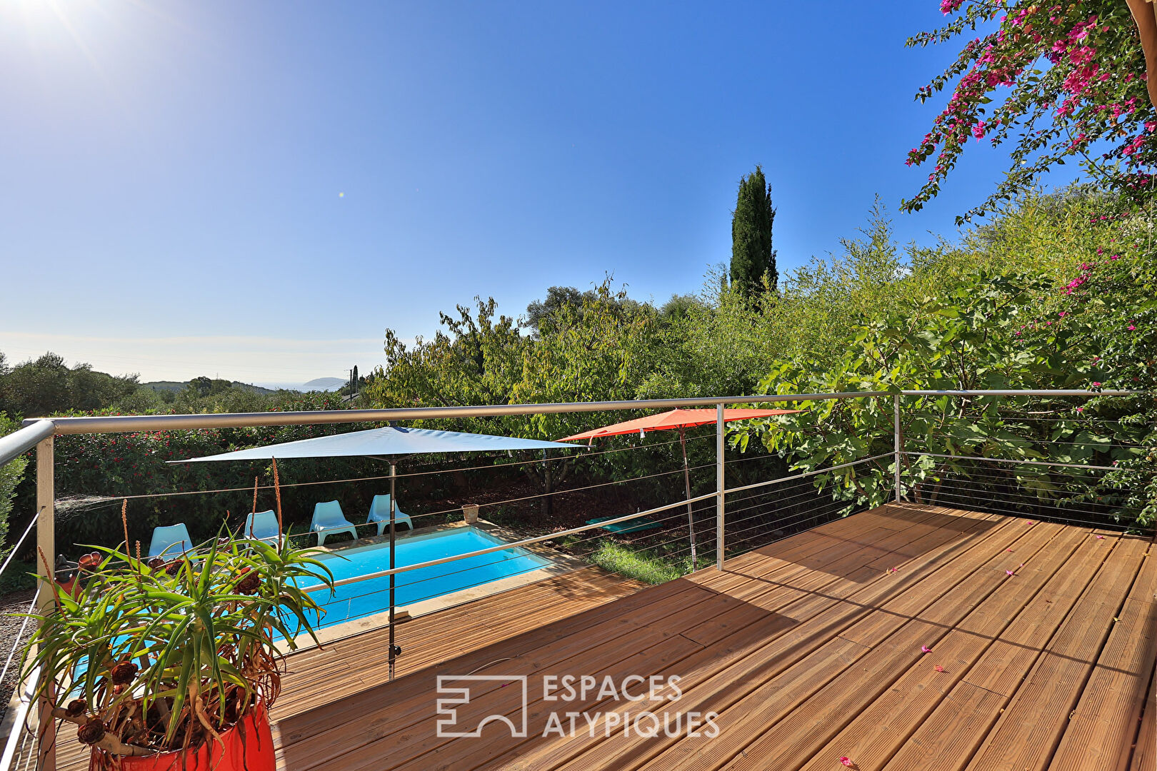 Contemporary sea view with swimming pool