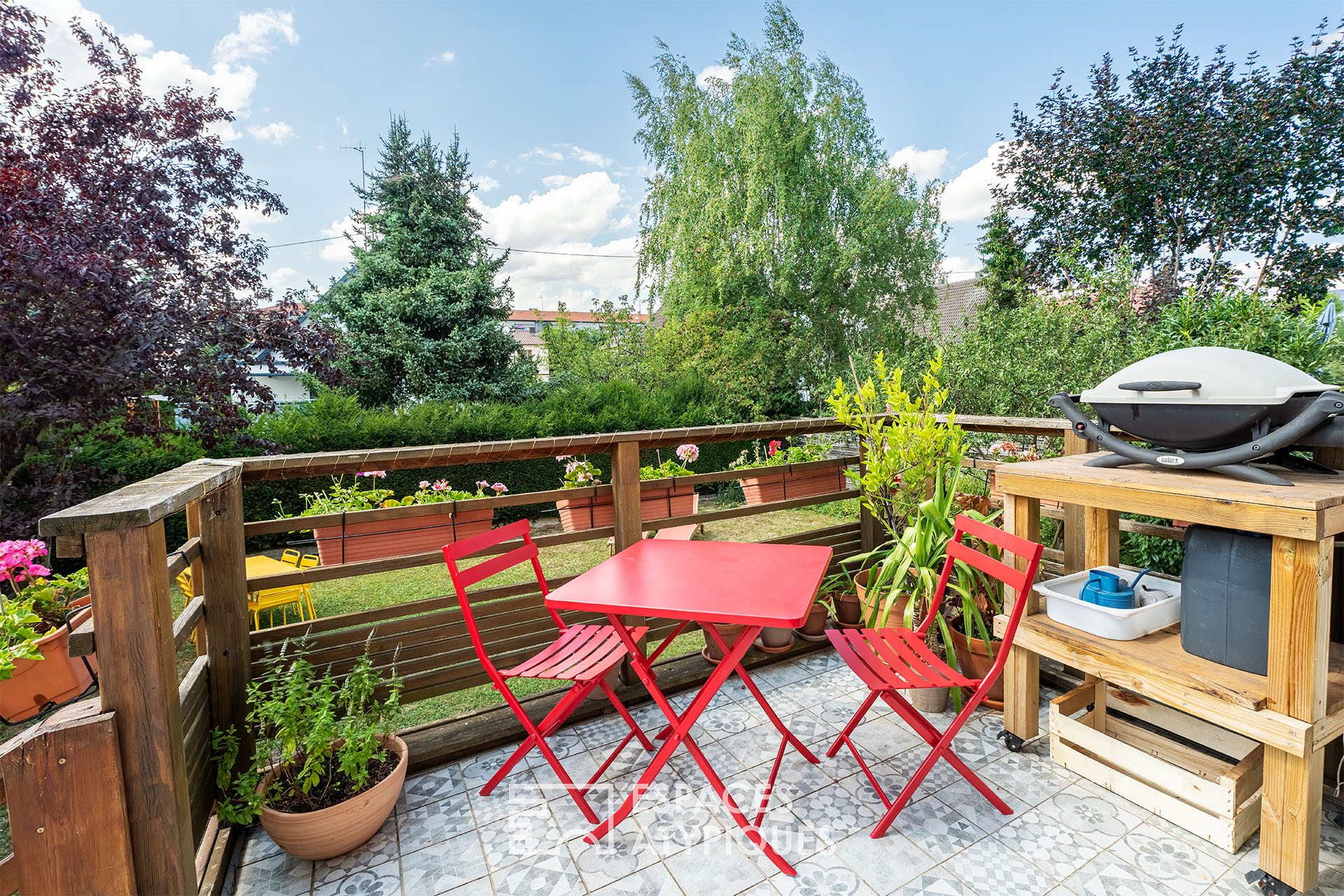 Renovated 1950s house and its garden