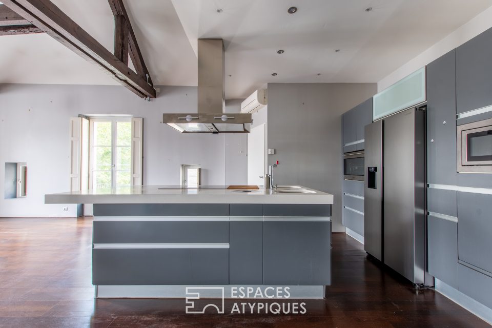 Appartement en dernier étage dans une ancienne chapelle