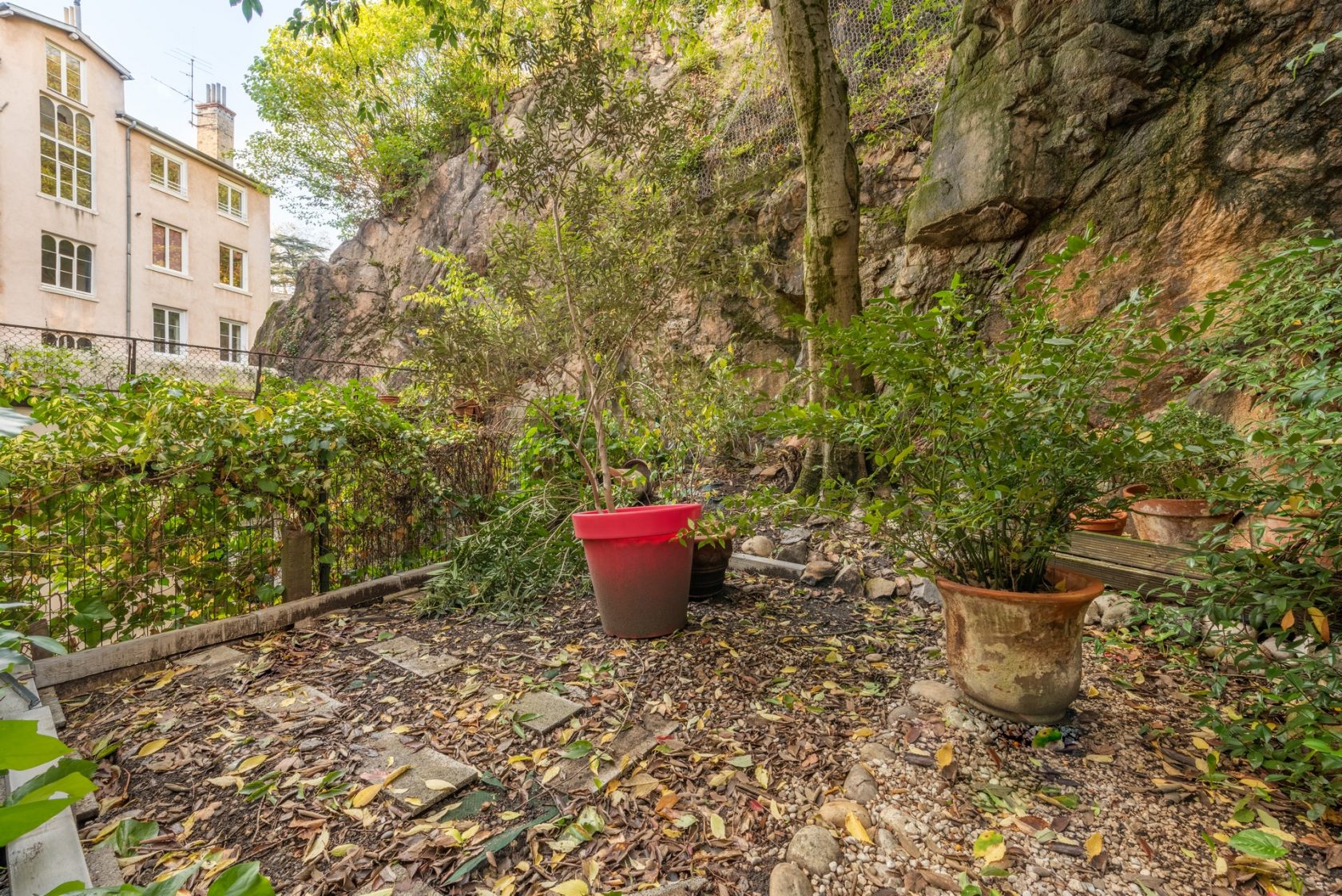 Rénovation contemporaine avec vue Saône
