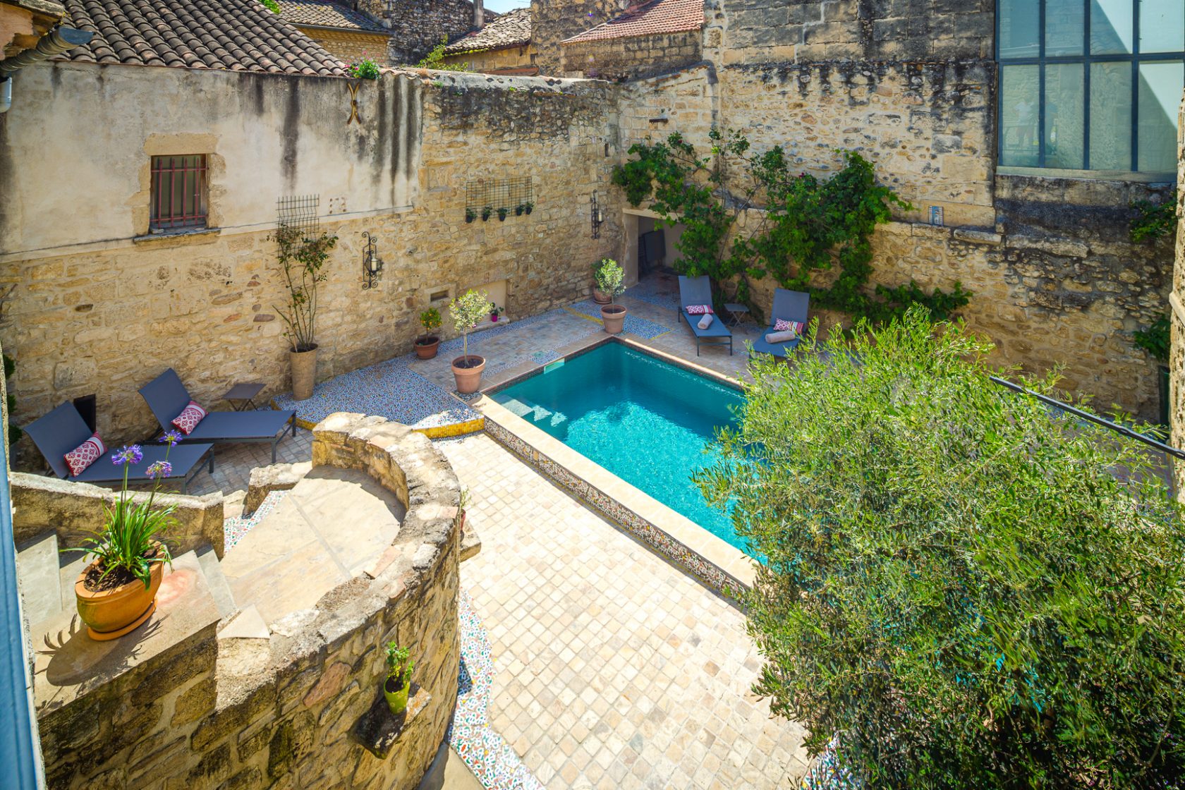 Maison de charme historique en coeur de village