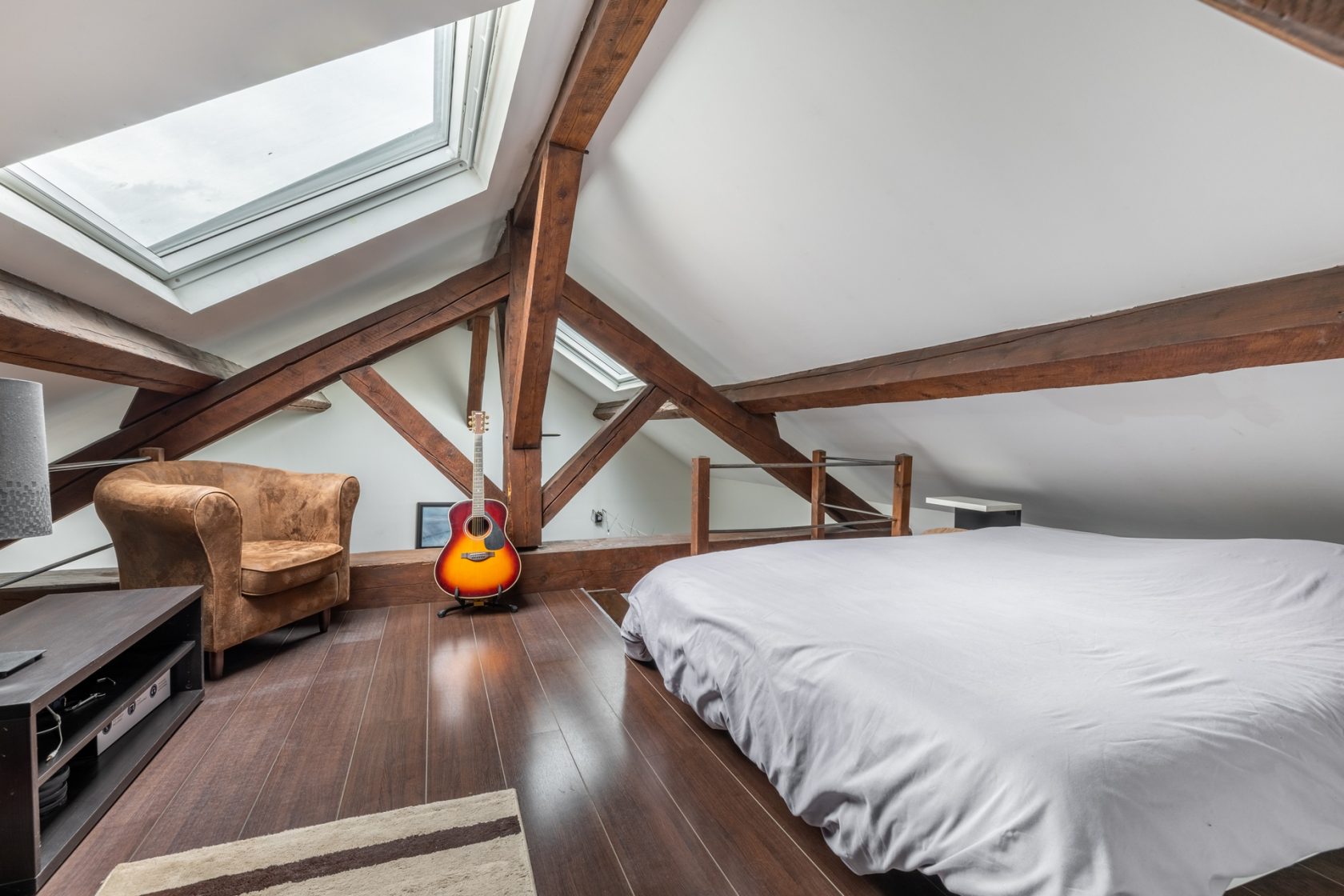 Top floor apartment in hyper center