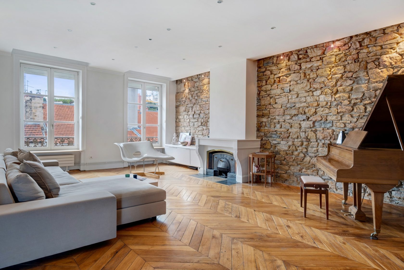 Former renovated top floor Ainay district