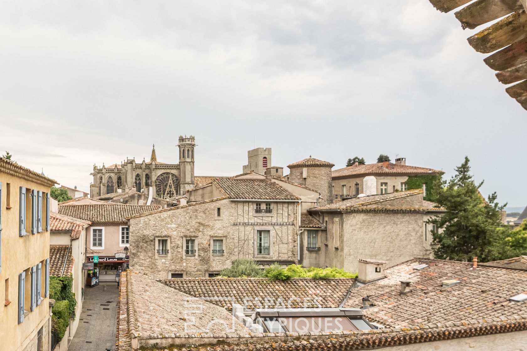 Au coeur de la Cité de Carcassonne – Idéal investisseur et chambres d’hôtes